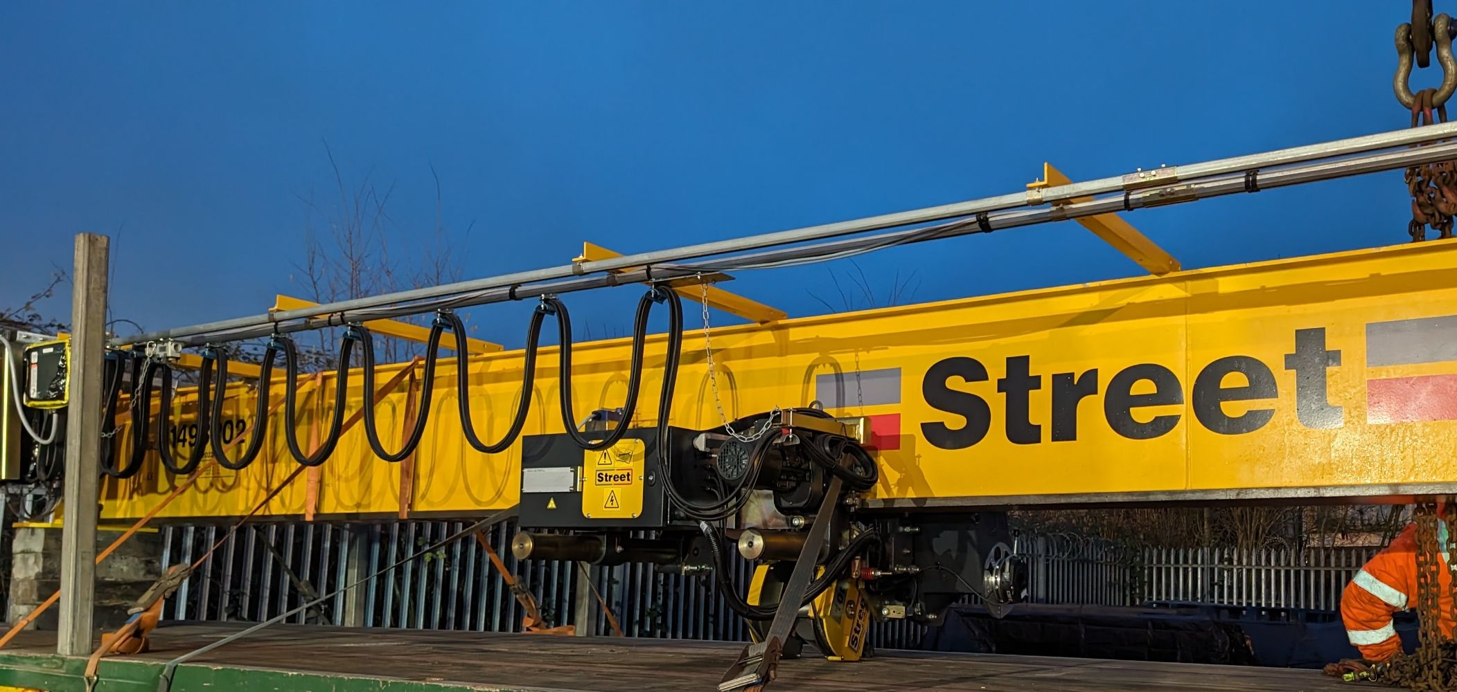 6 off 2023 new and unused Street Crane Overhead Crane Systems: 5 and 10 tonne capacity, 11.5 metre bridges.   NO RESERVES !!!