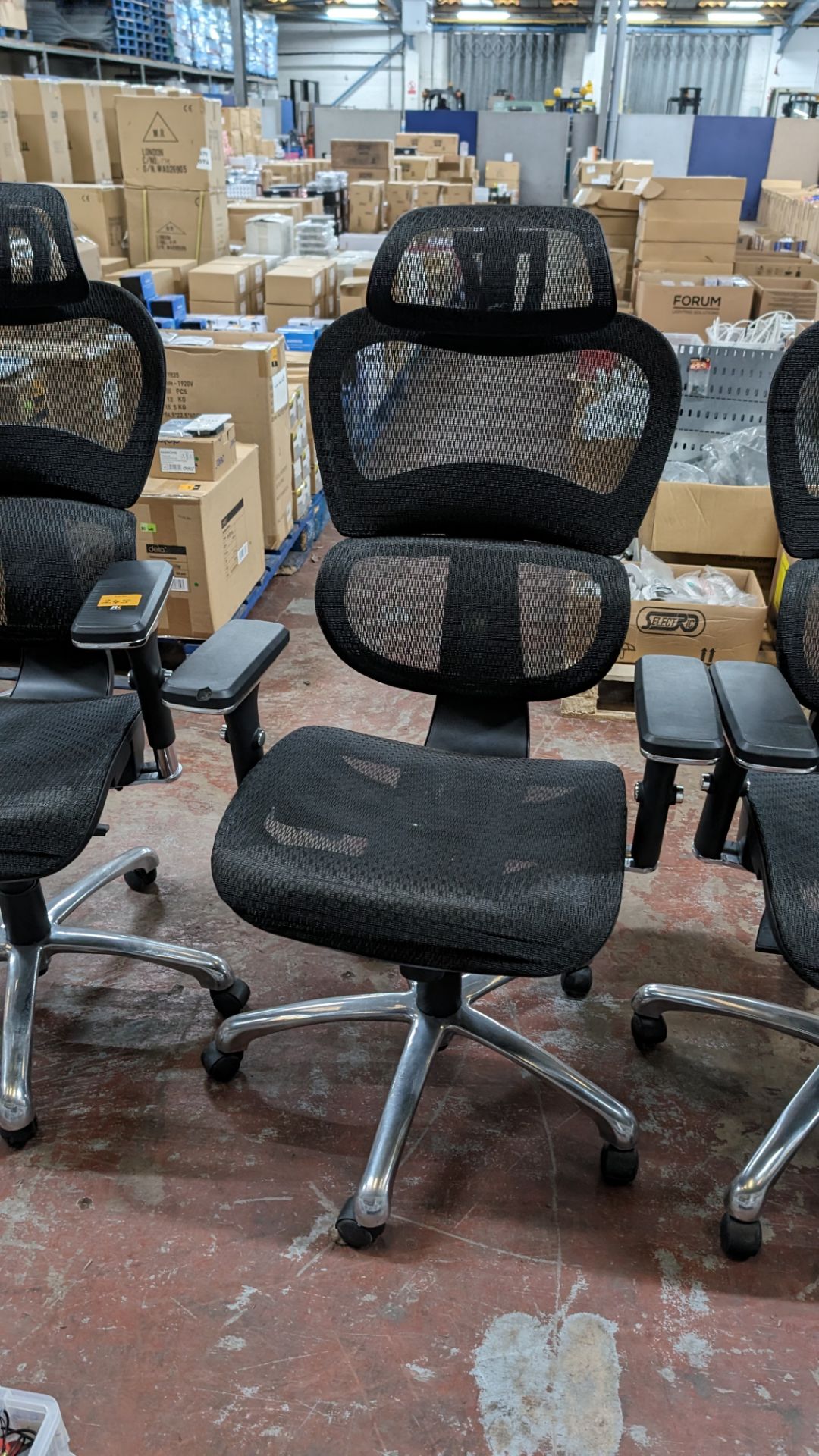4 off black mesh fabric and chrome modern chairs with arms and headrests. NB: The chairs in lot 24 - Image 5 of 7