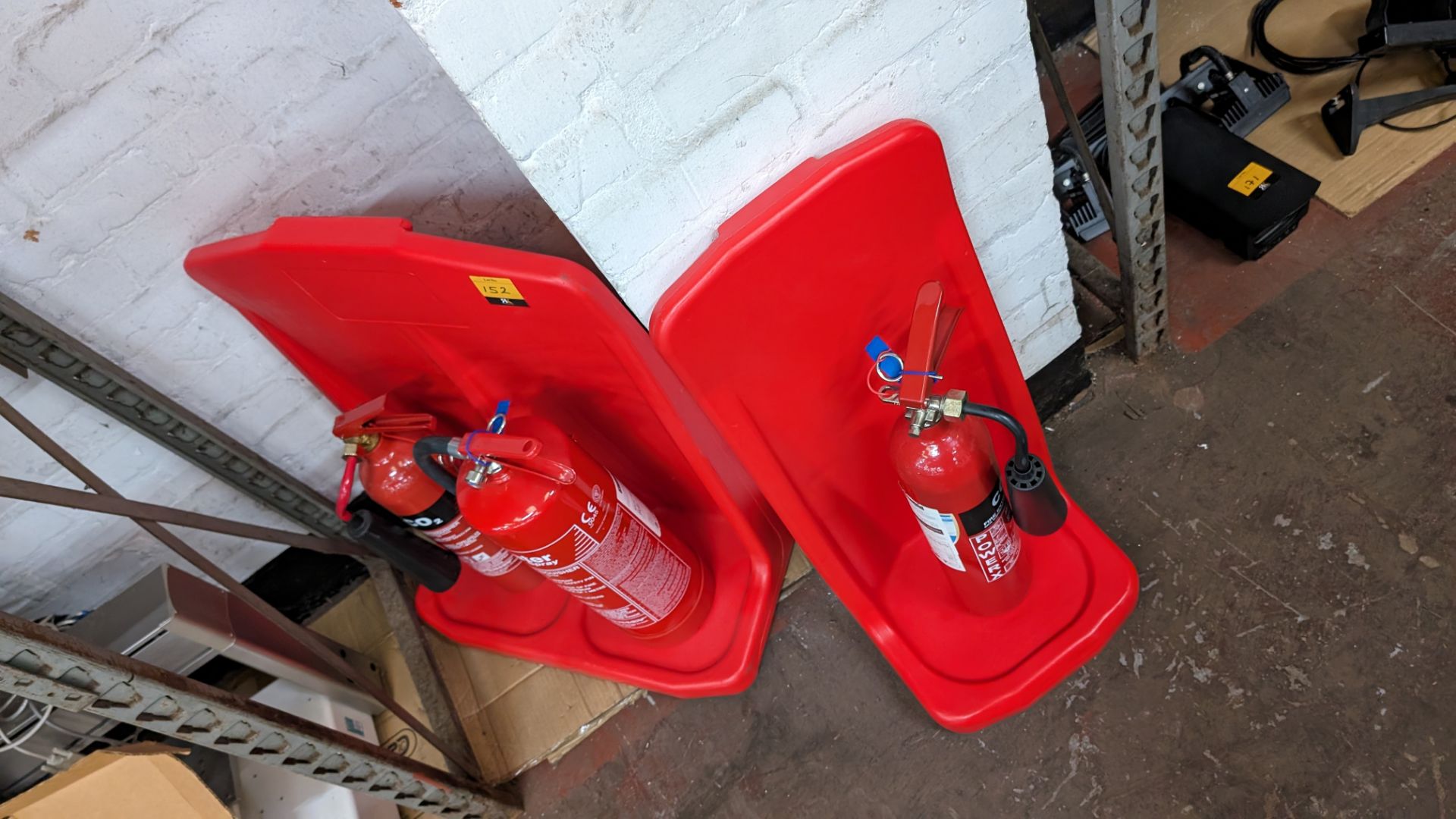 Quantity of fire extinguisher equipment comprising 3 fire extinguishers, 1 x double dispenser/stand