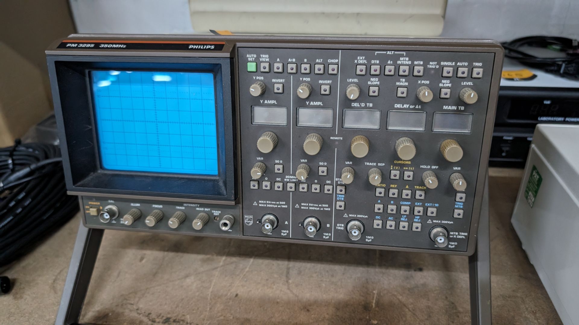 Philips PM3295 350mhz oscilloscope - Image 3 of 7