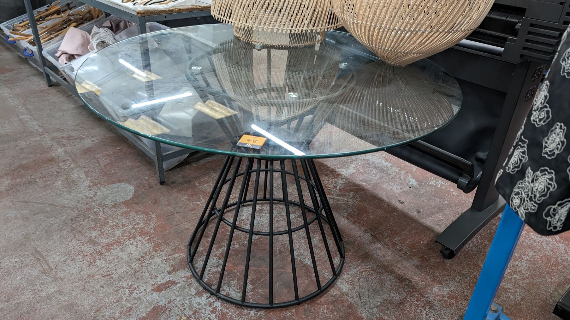 Large round glass table on black metal frame, table top approximately 1100mm diameter - Image 2 of 5