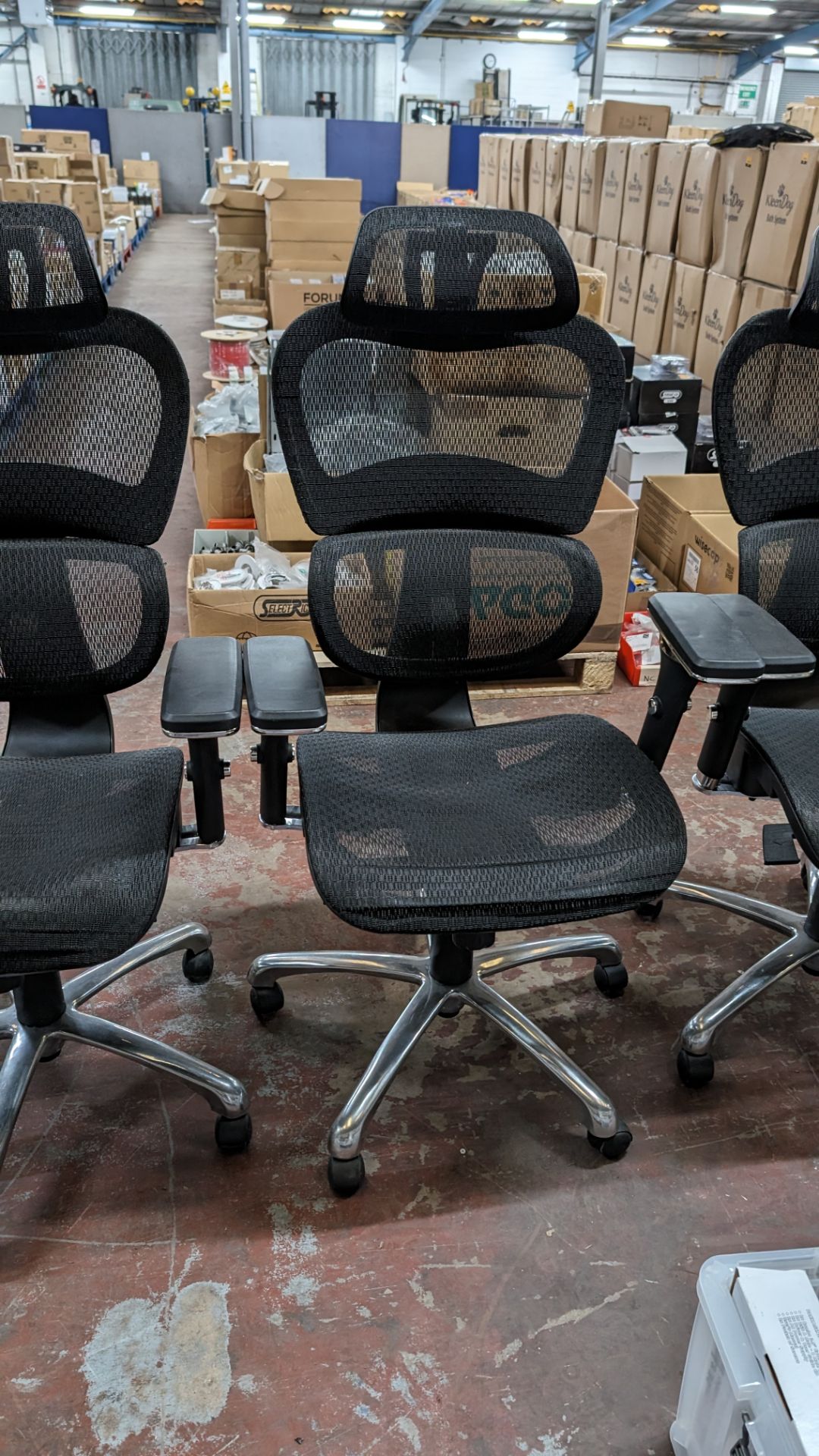 4 off black mesh fabric and chrome modern chairs with arms and headrests. NB: The chairs in lot 24 - Image 6 of 7