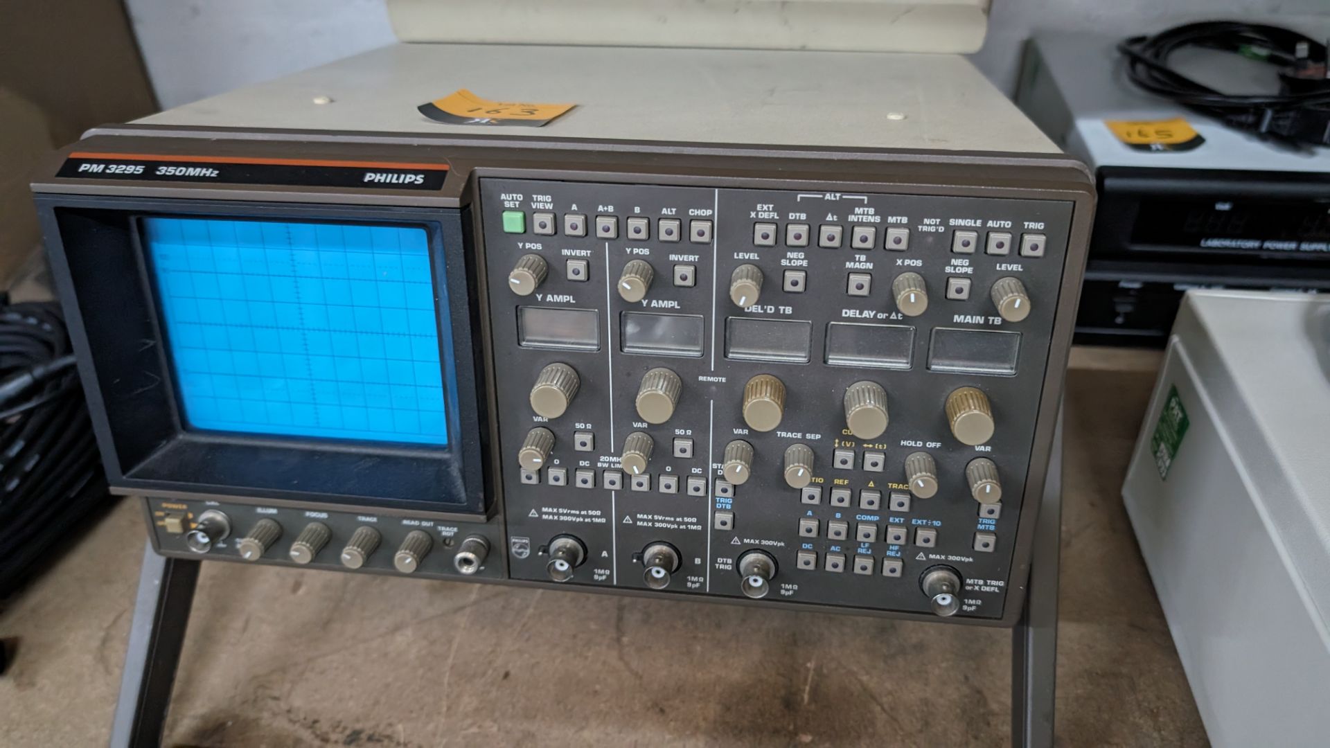 Philips PM3295 350mhz oscilloscope - Image 2 of 7