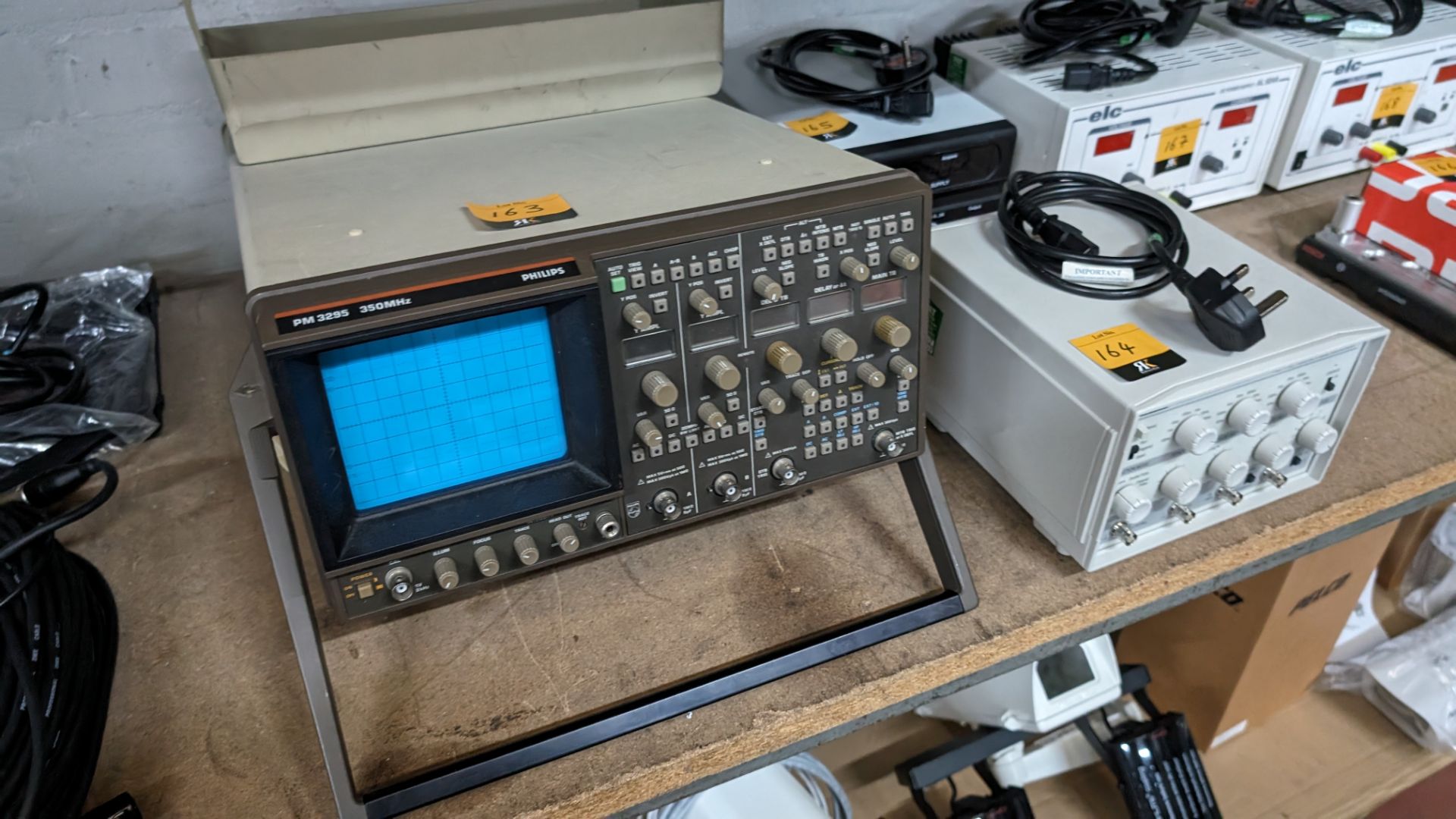 Philips PM3295 350mhz oscilloscope - Image 5 of 7