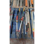 4 off assorted loppers