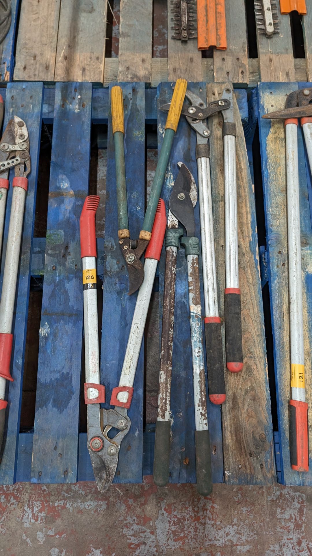 4 off assorted loppers - Image 2 of 6