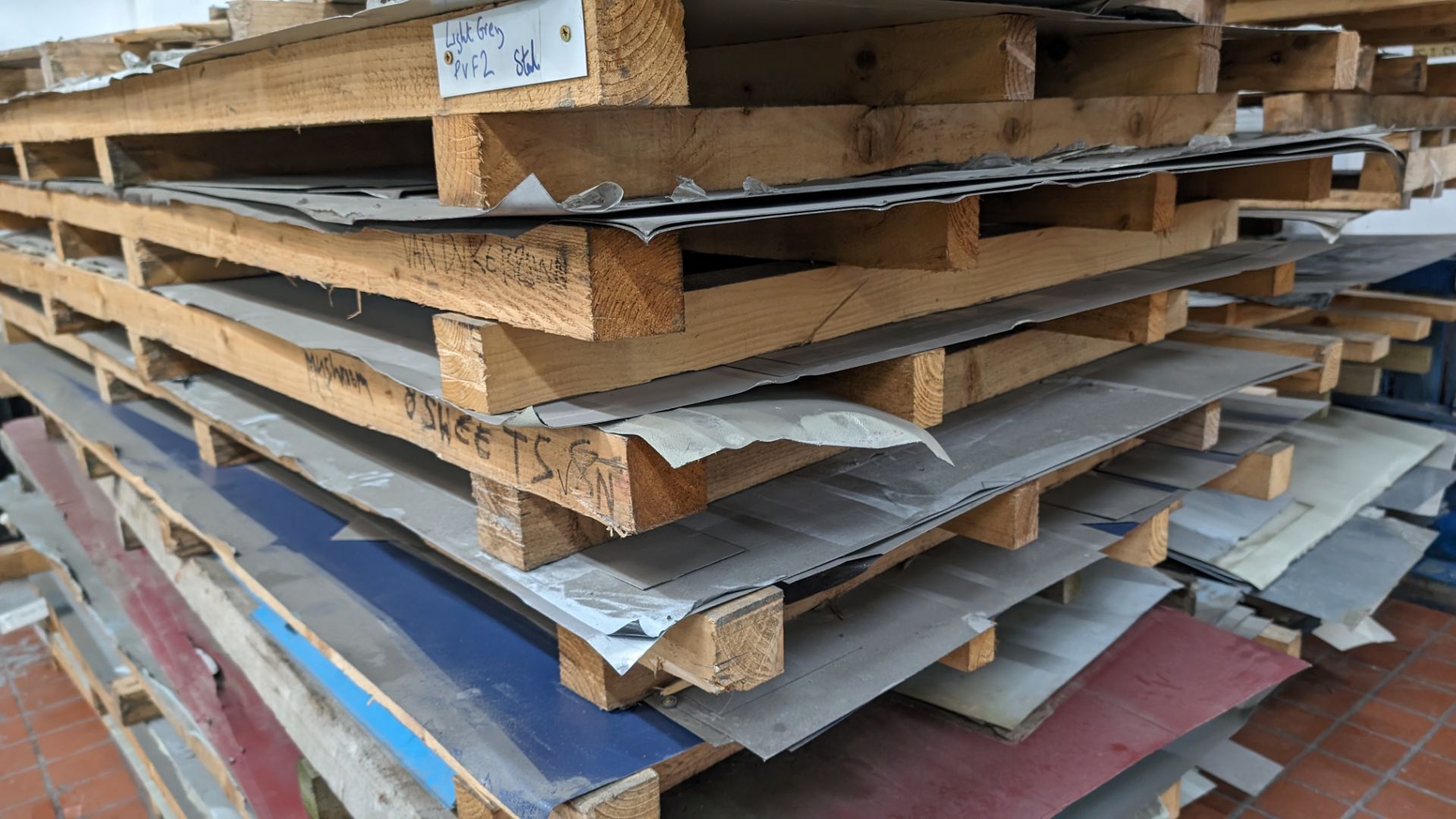 2 stacks of 1250 x 3000mm sheet materials. Each stack comprises 10 - 12 oversized pallets, each pal - Image 4 of 21