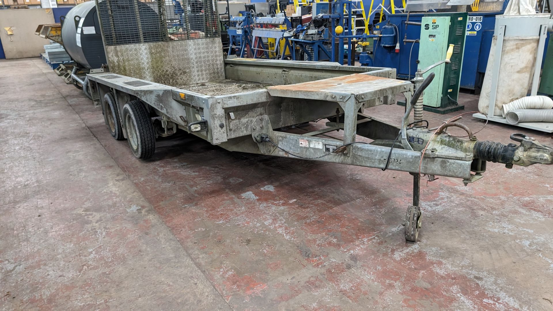 Ifor Williams twin axle plant trailer with fold down ramp to the rear (3500kg capacity), used with t - Image 3 of 13