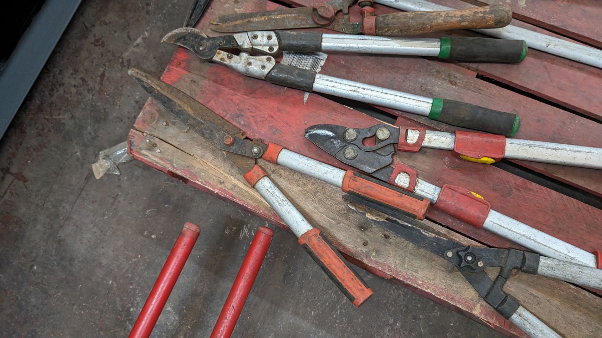 6 off assorted loppers, choppers & similar - Image 4 of 7