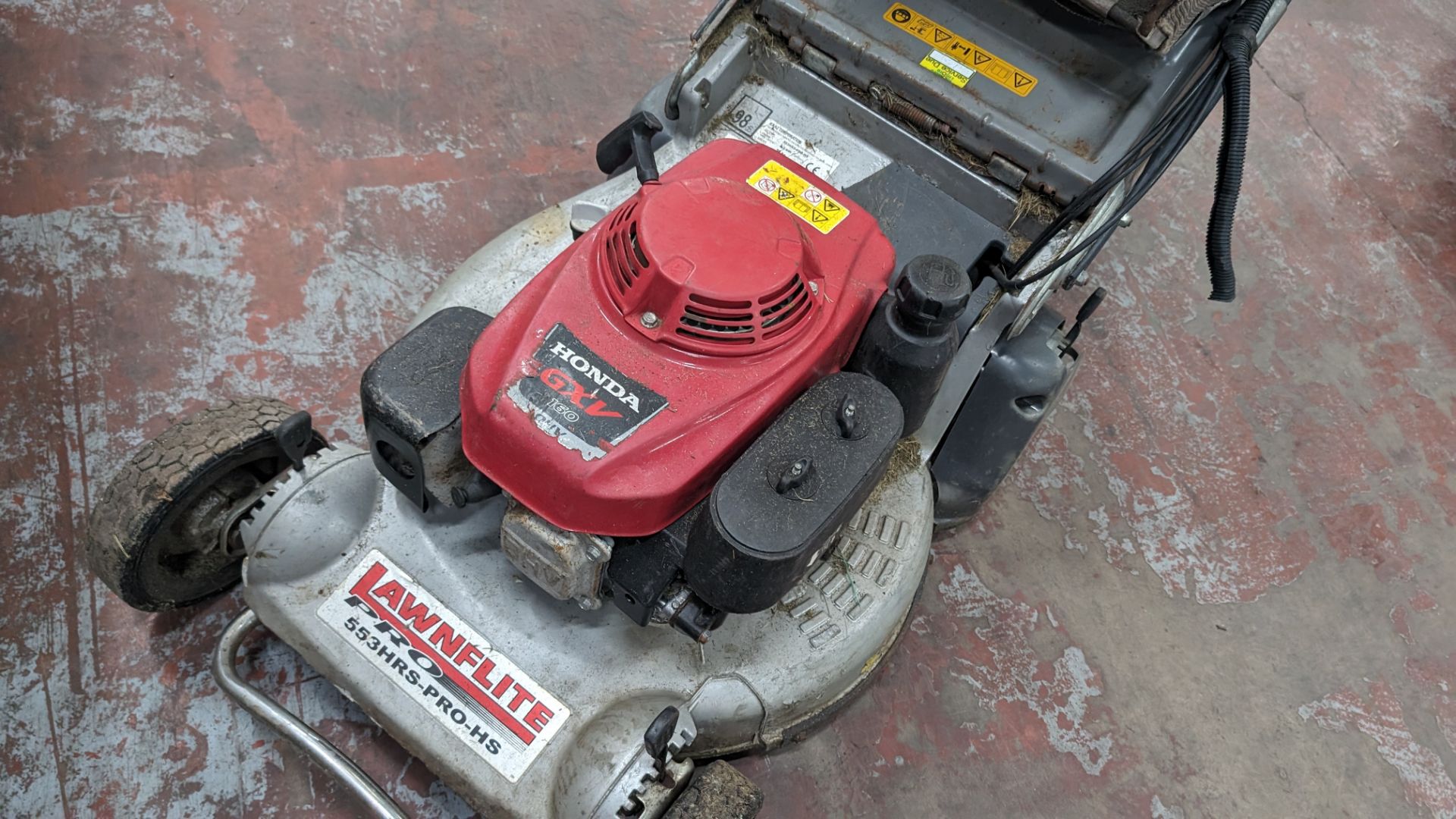 Kaaz Cobra model 553HRS-PRO-HS Lawnflite Pro lawnmower powered by Honda GXV160 engine - Image 3 of 6