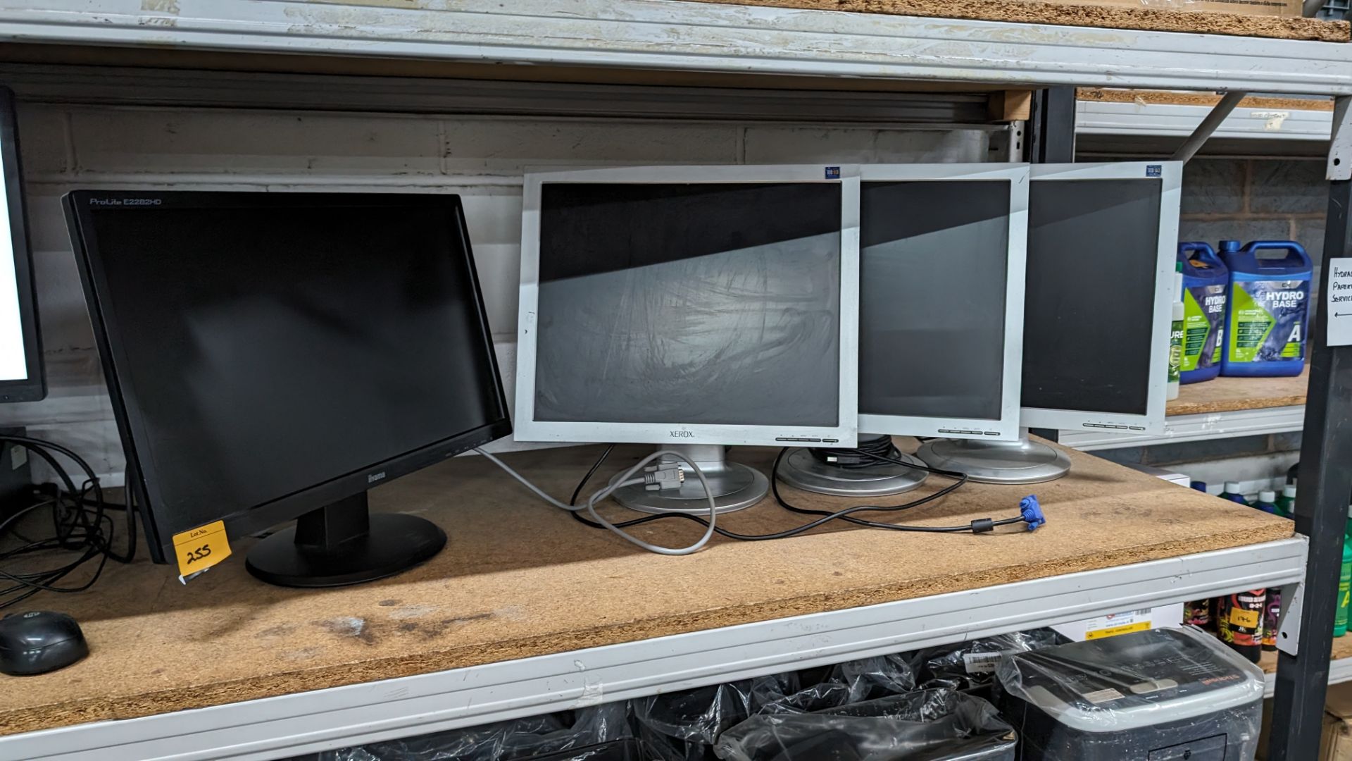 4 off assorted computer monitors - Image 2 of 4