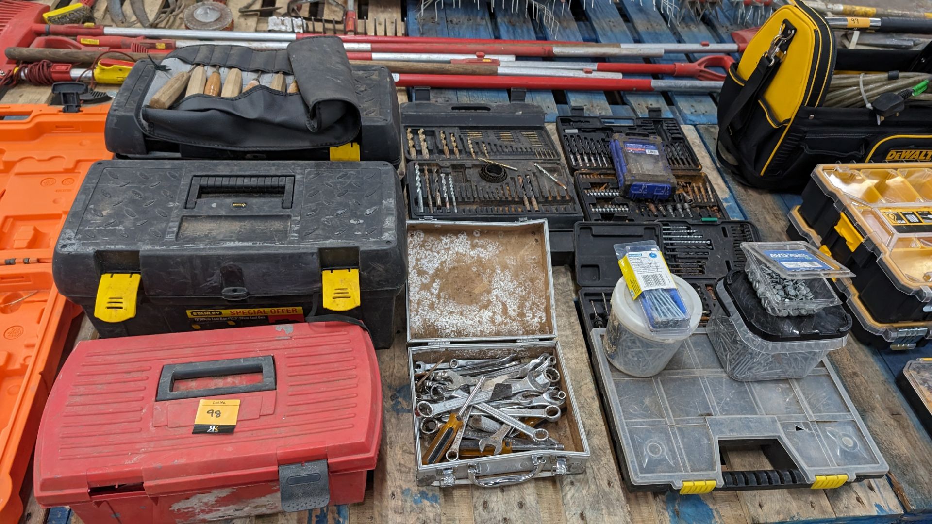 The contents of a pallet of tool kits/toolboxes & contents including good quantity of bit sets - Image 2 of 9