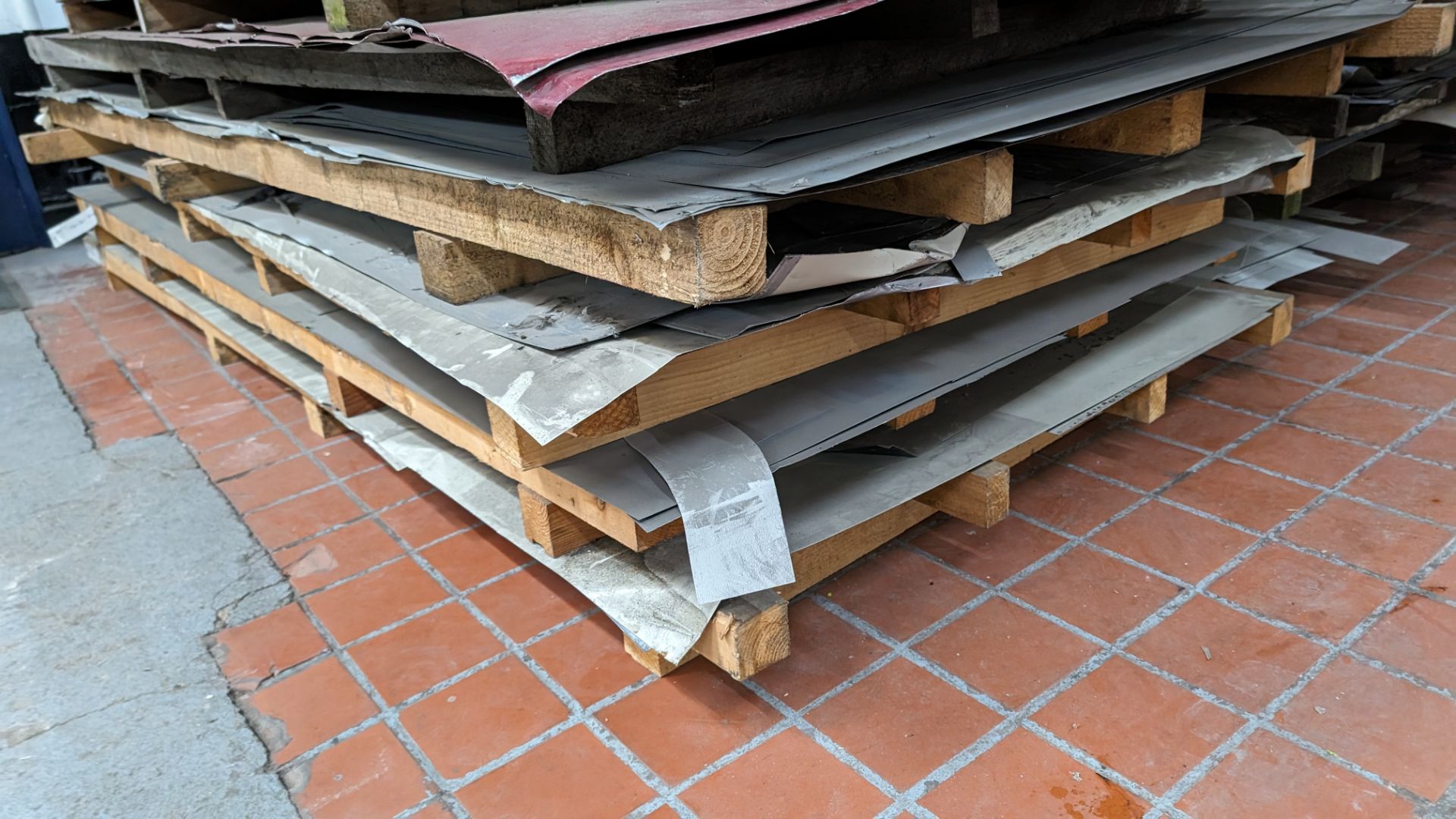 2 stacks of 1250 x 3000mm sheet materials. Each stack comprises 10 - 12 oversized pallets, each pal - Image 7 of 21