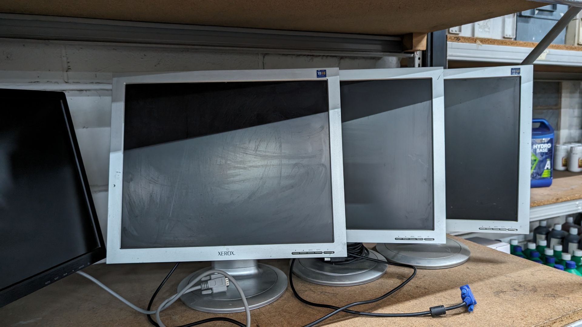 4 off assorted computer monitors - Image 4 of 4