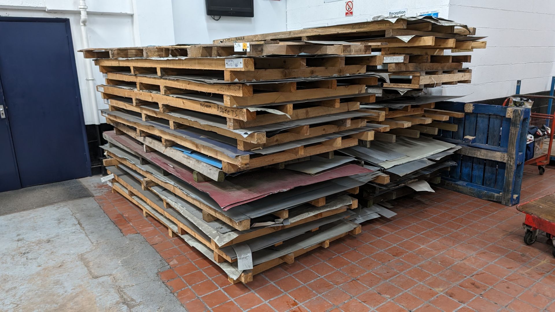 2 stacks of 1250 x 3000mm sheet materials. Each stack comprises 10 - 12 oversized pallets, each pal - Image 2 of 21