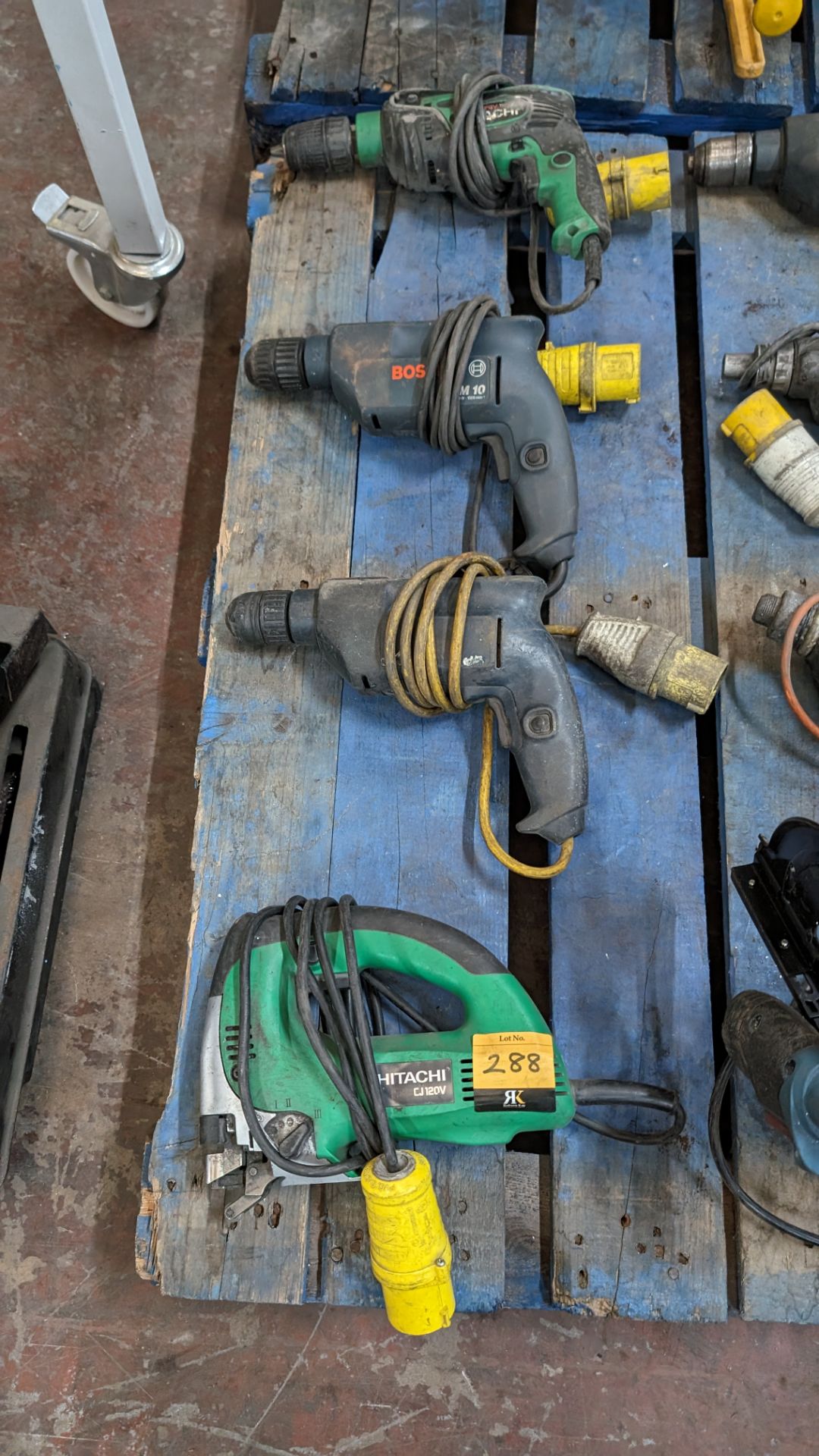 4 assorted 110V drills & jigsaws