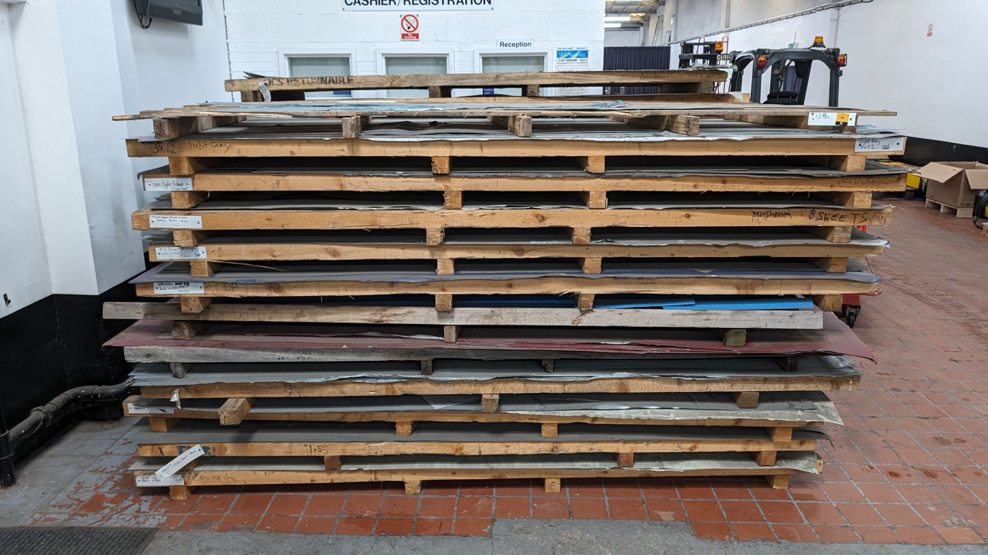 2 stacks of 1250 x 3000mm sheet materials. Each stack comprises 10 - 12 oversized pallets, each pal - Image 14 of 21