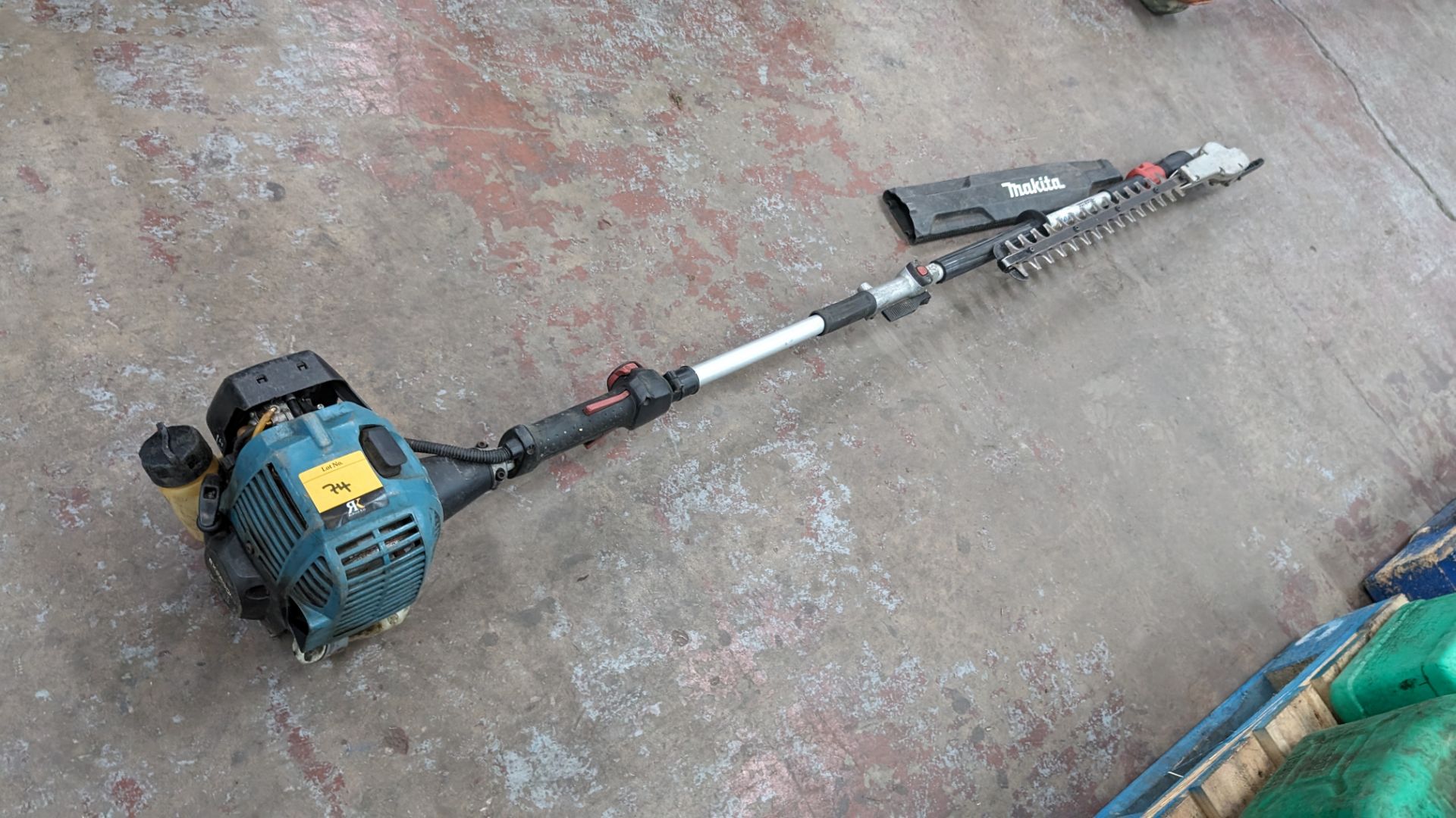 Makita model EX26501LH combi-engine multi-tool including EN401MP pole hedge trimmer - Image 2 of 10