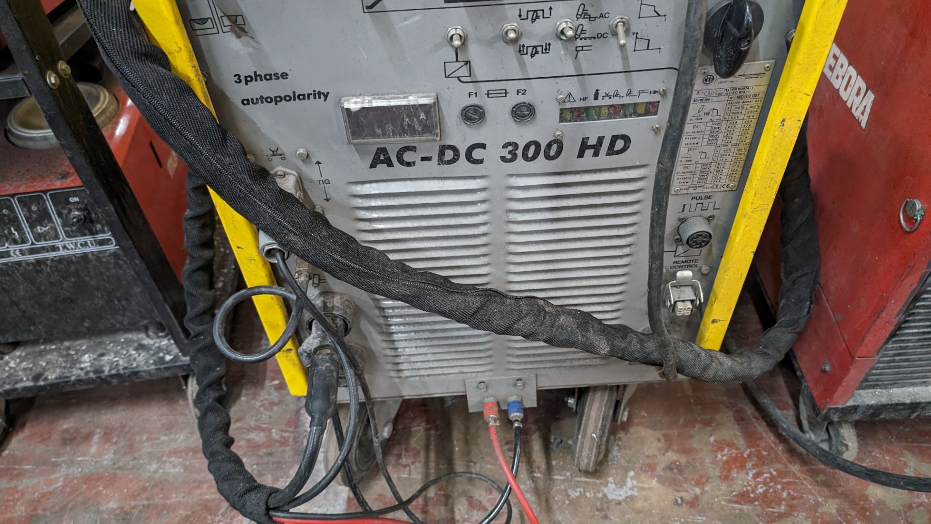 CEA AC/DC 300 HD welding unit - Image 6 of 10