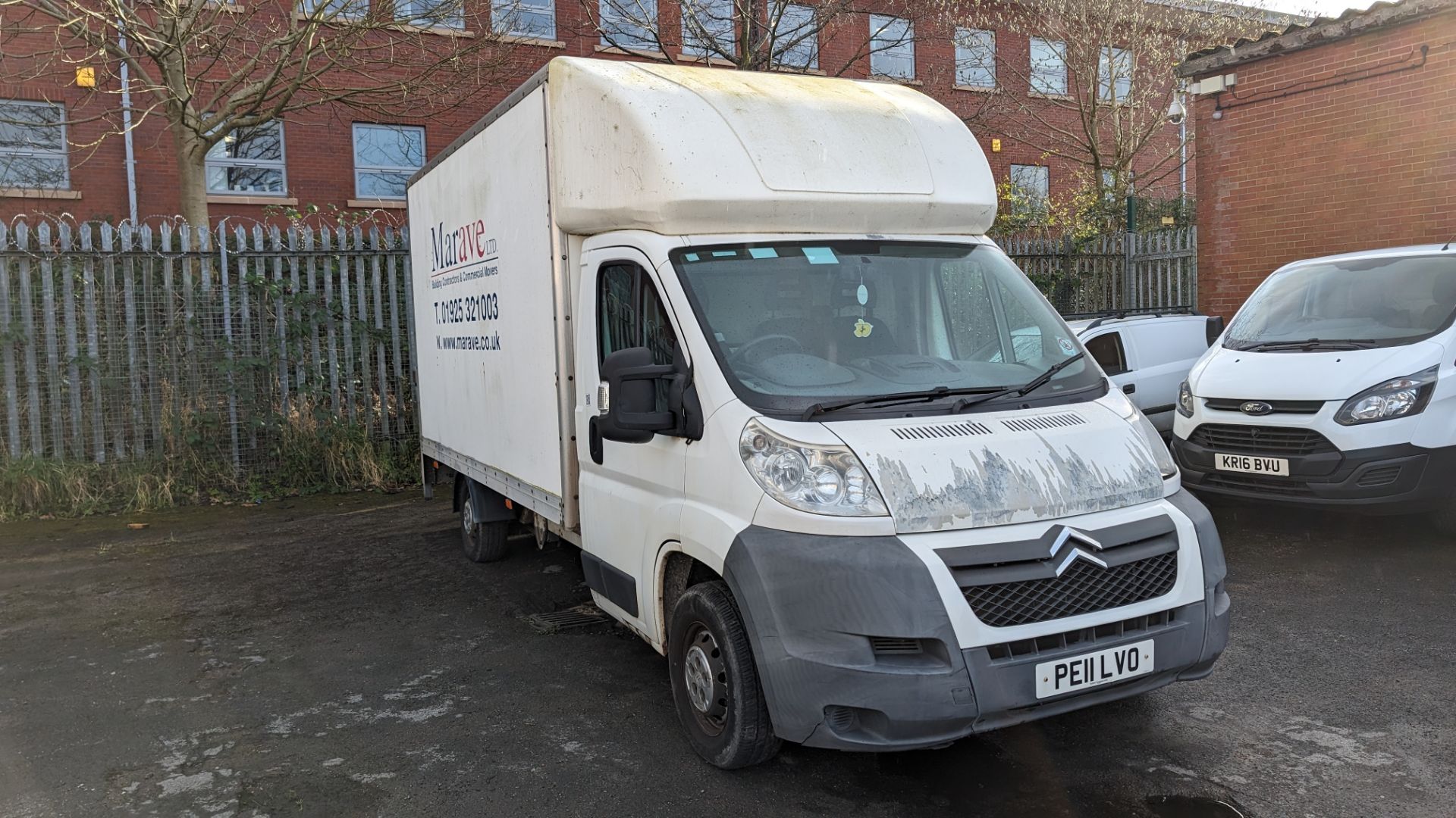 2011 Citroen Relay Luton van with tail lift