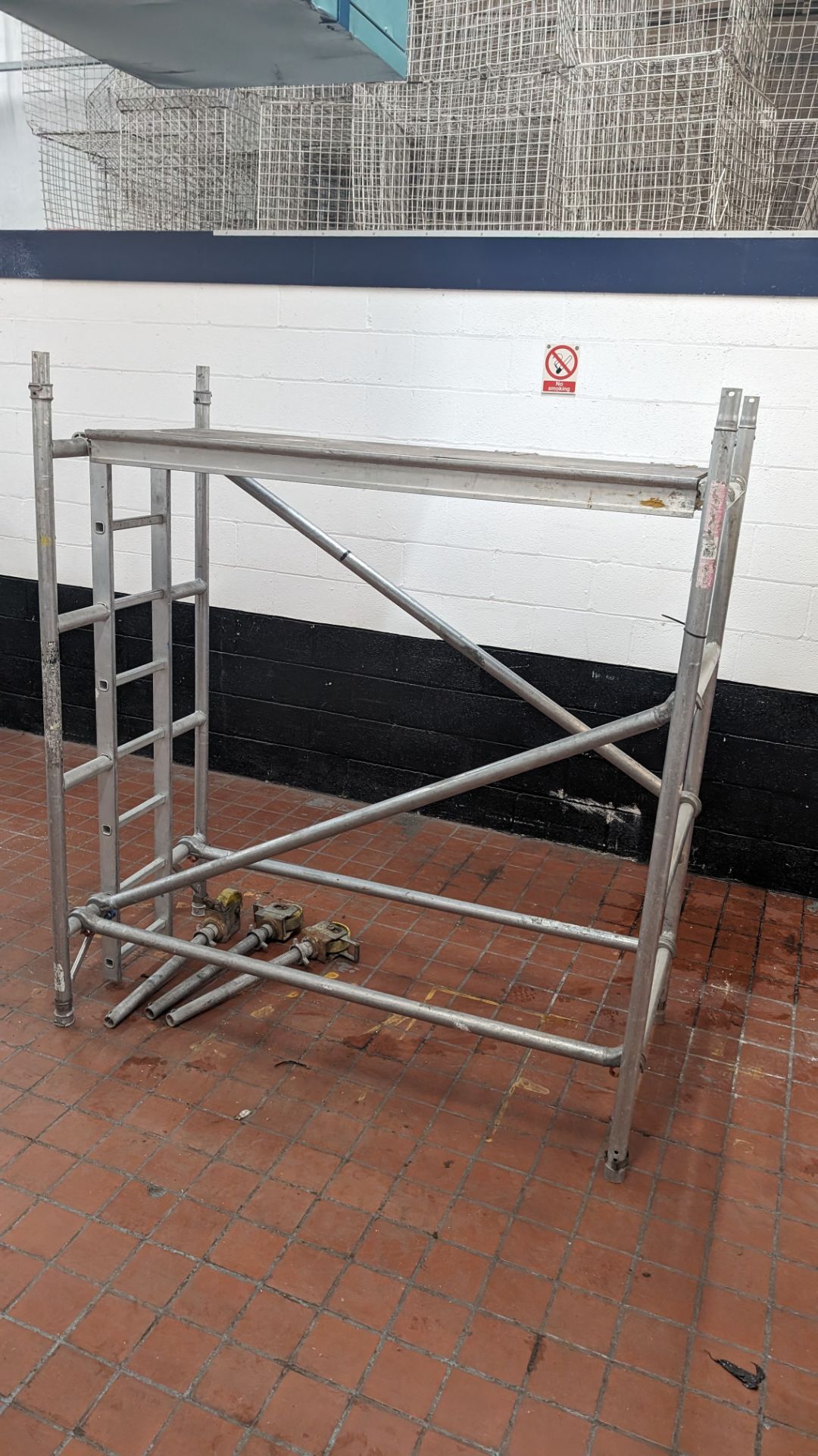 1 off small scaffold tower comprising 2 uprights, 4 beams/braces, 1 platform & 3 wheels - Image 2 of 5