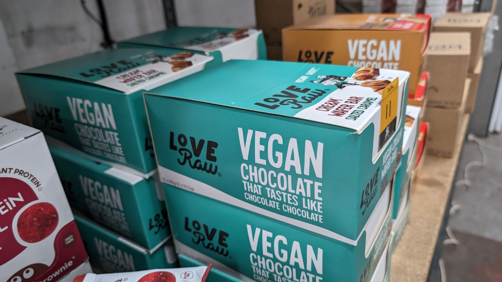 14 boxes of Love Raw vegan cream wafer bars, in salted caramel & caramelised biscuit flavour. Each - Image 3 of 8