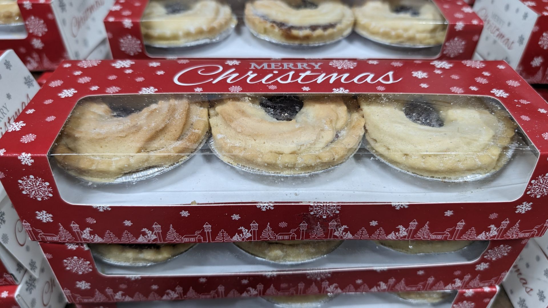 48 off 6 packs of Christmas mince pies. Each pack contains 6 pies on 2 layers & comes in Merry Chri - Image 5 of 5