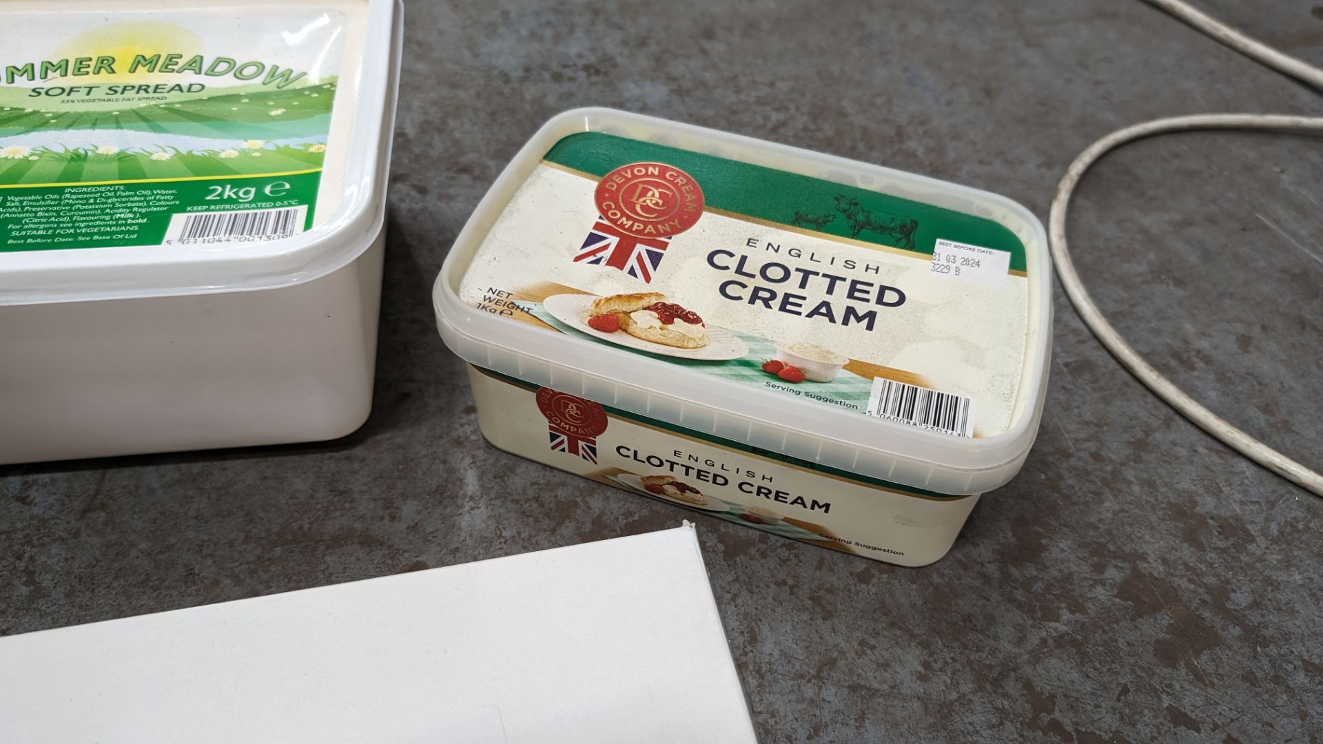 2 off 2kg tubs of Summer Meadow soft spread plus box of Meadow Churn individual packets of butter (1 - Image 5 of 6