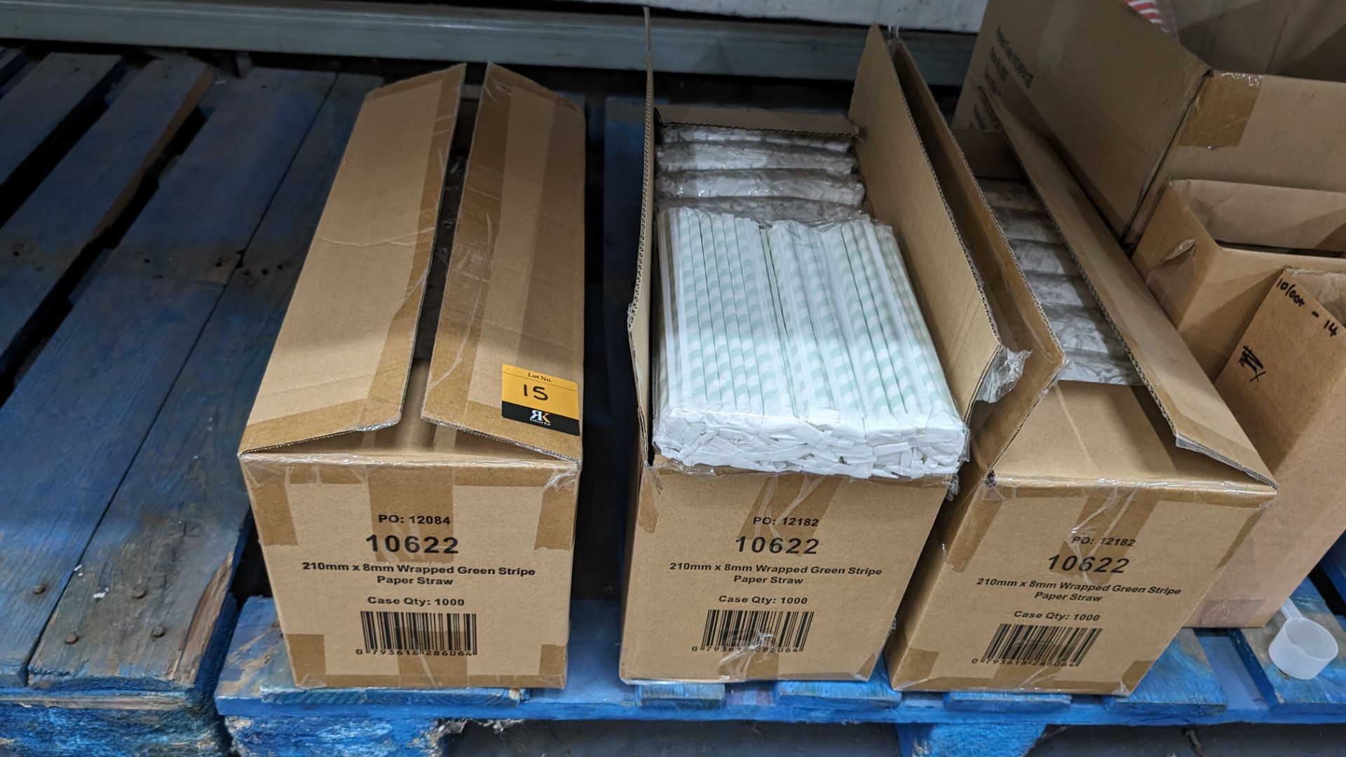 The contents of a pallet of paperware comprising straws & cups. This lot also includes 3 small boxe - Image 3 of 9