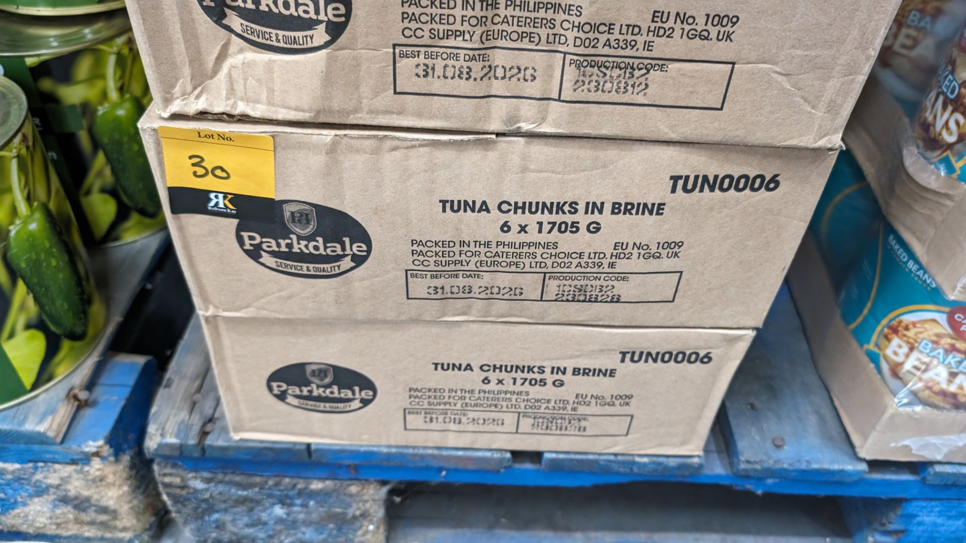 3 boxes containing a total of 17 off 1.705kg tins of tuna chunks in brine, best before date August 2 - Image 4 of 5