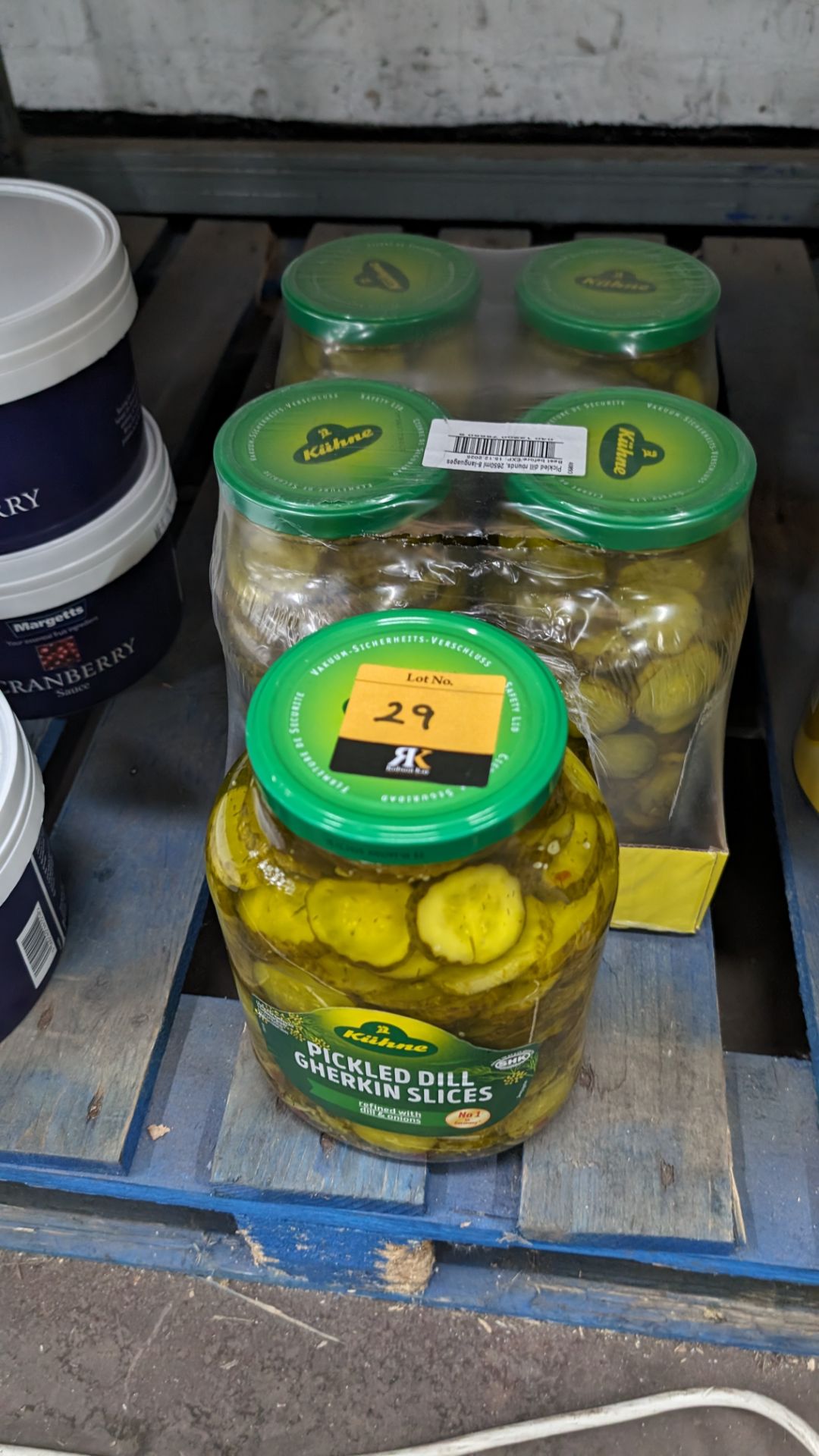 12 large jars & tins of sliced pickled gherkins, sweetcorn & jalapeño peppers. Jar size 2.45kg, swe - Image 4 of 6
