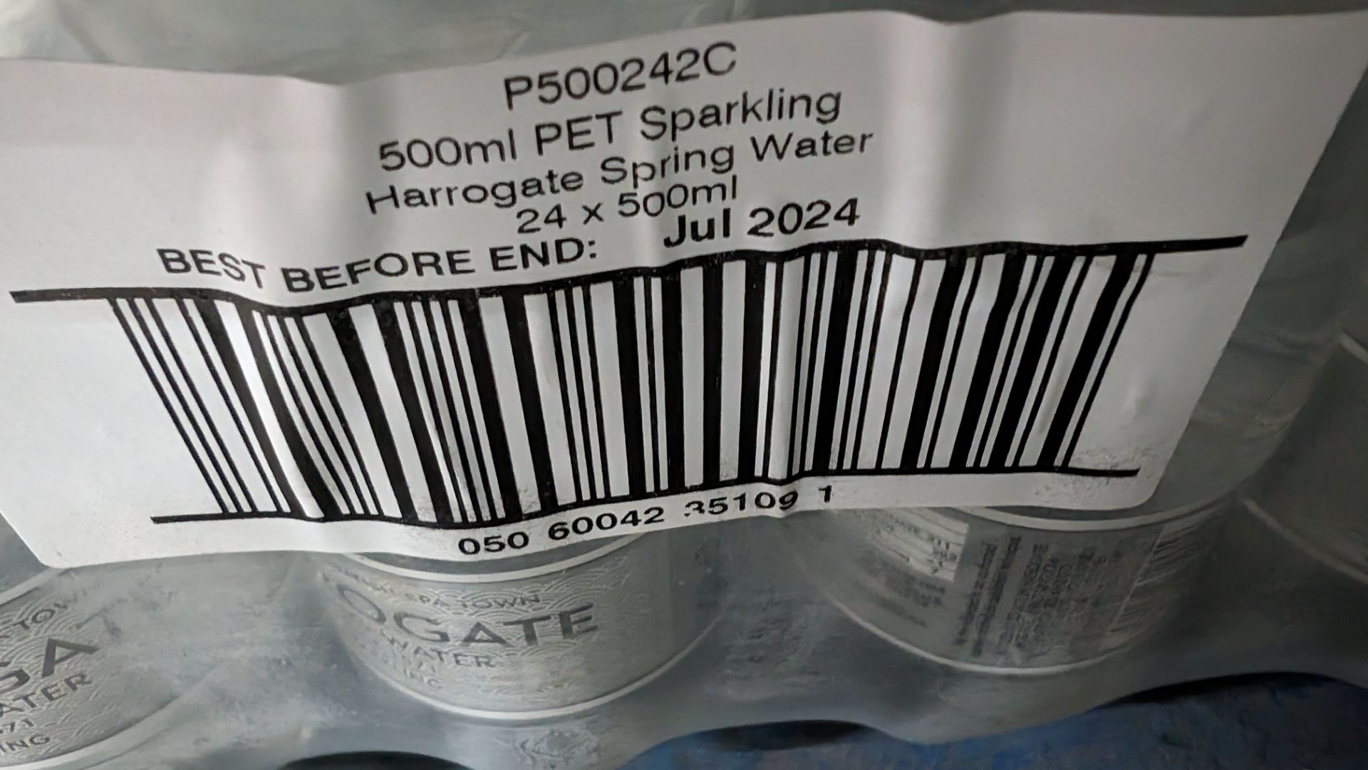 96 off 500ml bottles of Harrogate sparkling spring water, best before date July 2024 (4 cartons). N - Image 7 of 7