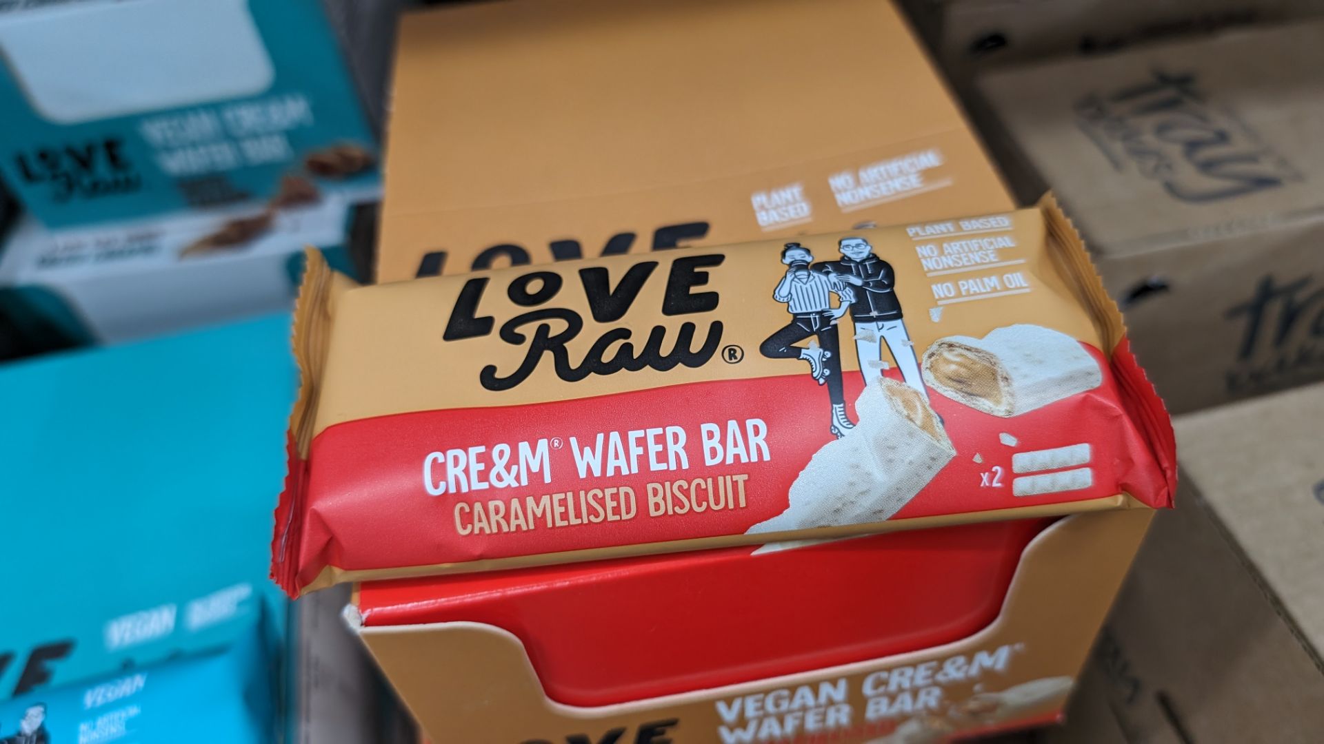 14 boxes of Love Raw vegan cream wafer bars, in salted caramel & caramelised biscuit flavour. Each - Image 6 of 8