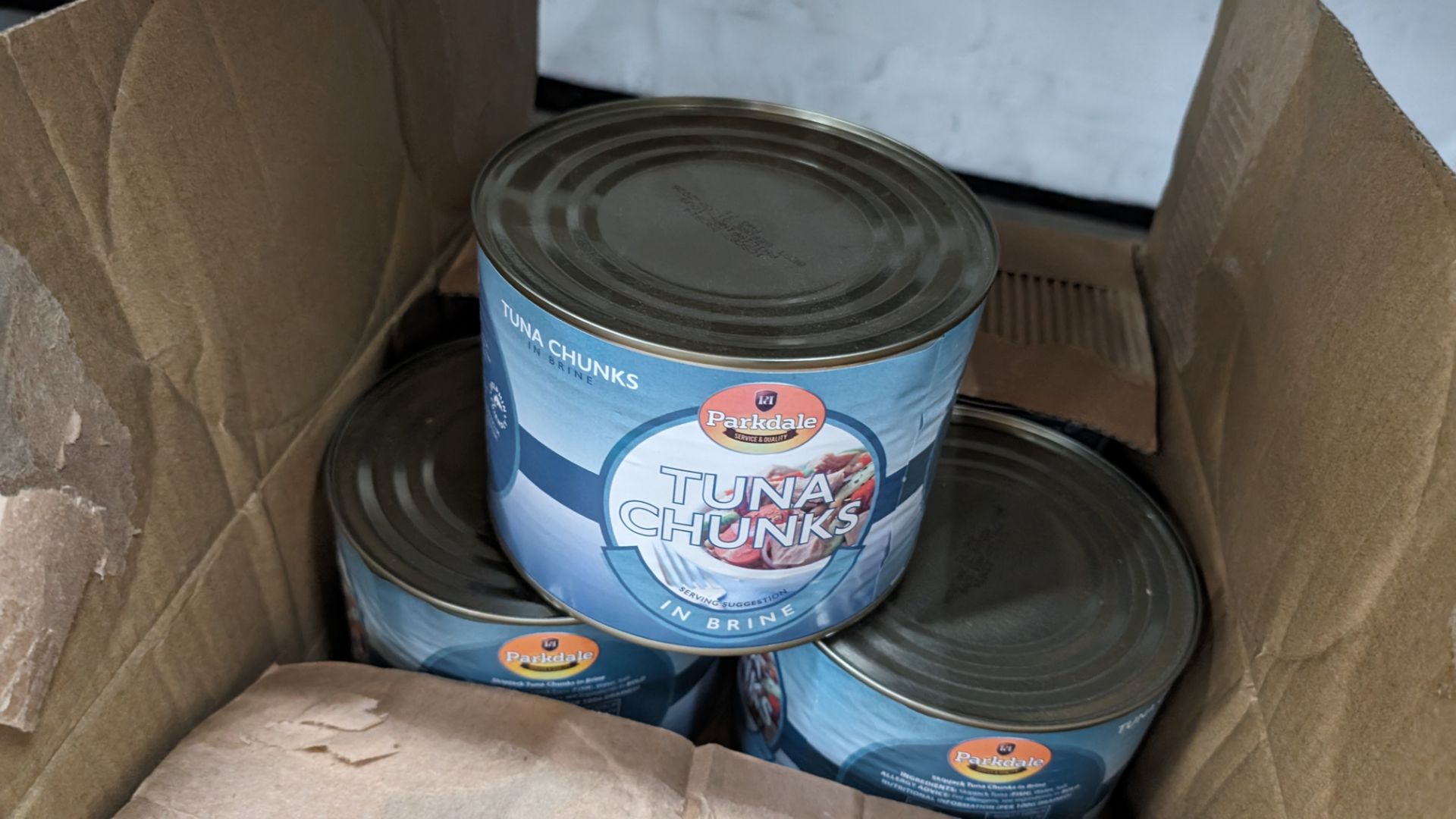 3 boxes containing a total of 17 off 1.705kg tins of tuna chunks in brine, best before date August 2 - Image 5 of 5