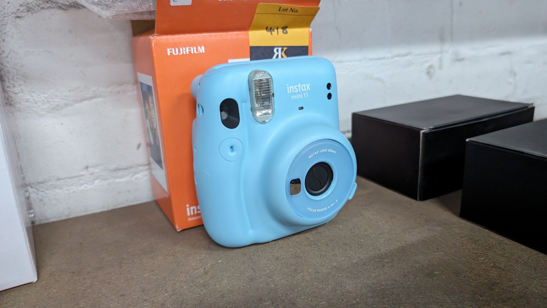Fujifilm Instax Mini 11 instant camera. In sky blue - Image 5 of 8