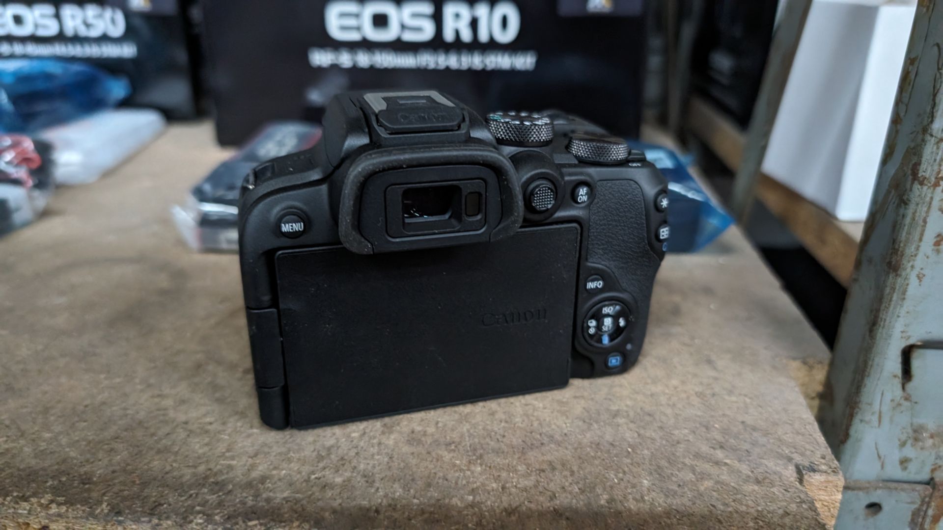 Canon EOS R10 camera, including battery, charger, strap and more - no lens - Image 10 of 13