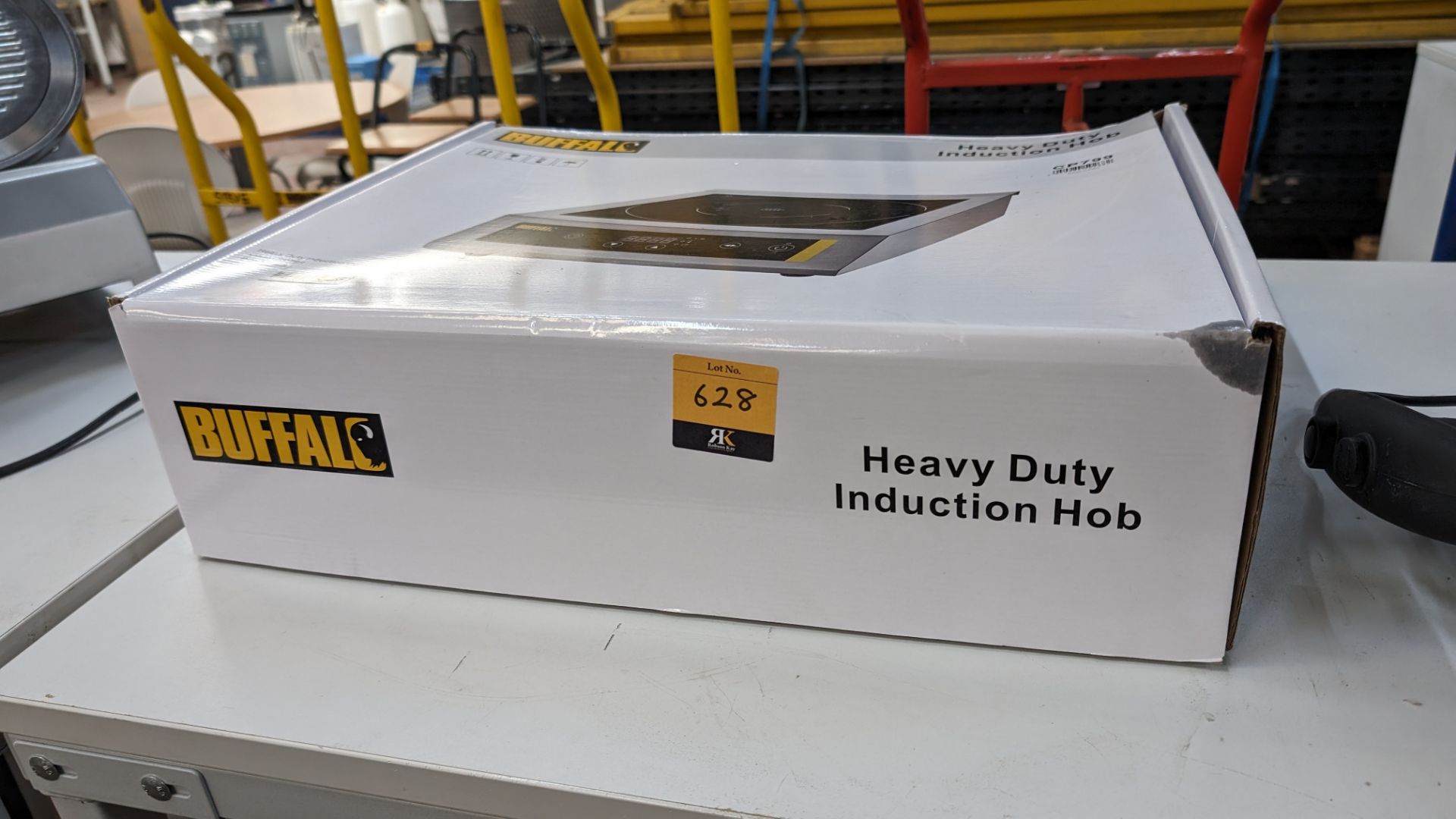 Buffalo heavy duty induction hob - includes box and appears new and unused - Image 3 of 6