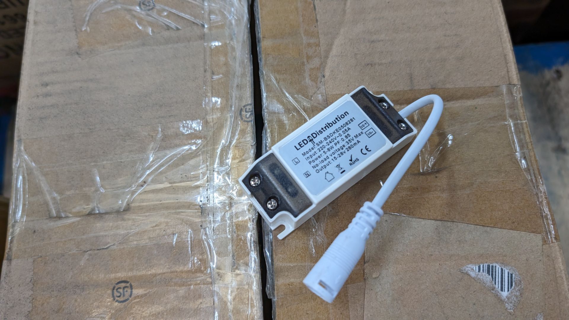 Approximately 59 off 5-8w LED drivers, output 15-28v - 1 carton - Image 3 of 5
