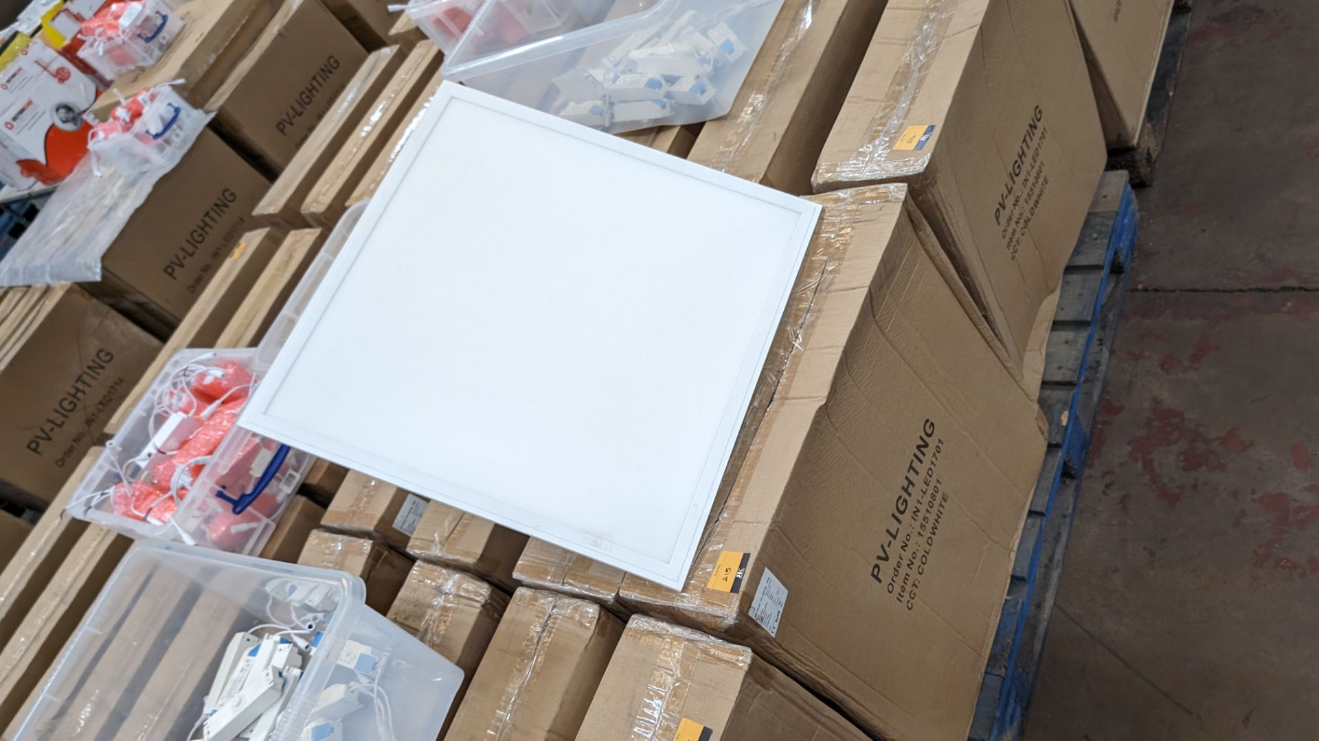 16 off 600mm x 600mm 36w 6000k 4320 lumens cold white LED lighting panels. 36w drivers. This lot c - Image 3 of 16