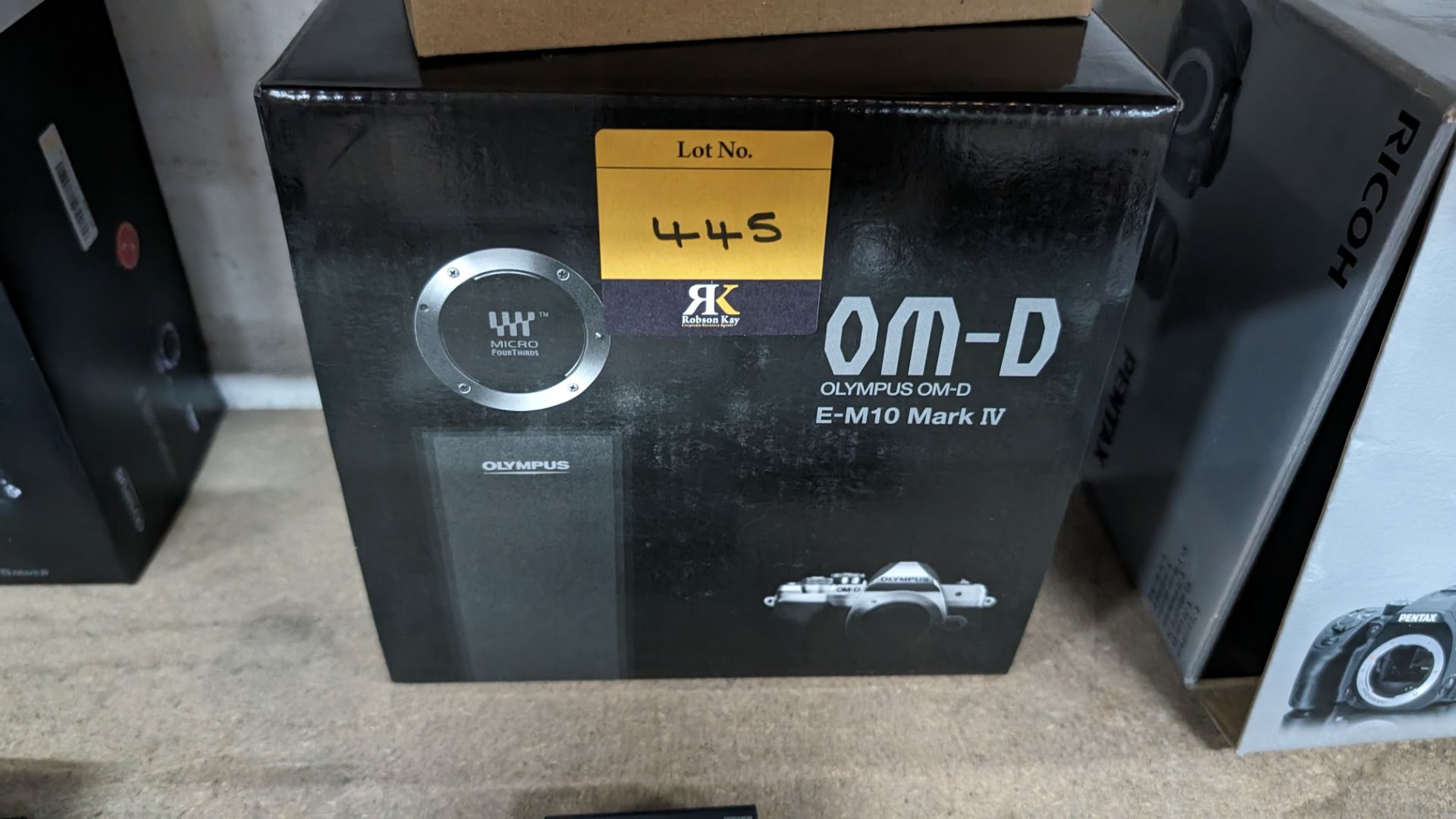 Olympus OM-D E-M10 Mark IV camera, in box, including strap, battery, adaptor and cable - Bild 8 aus 13