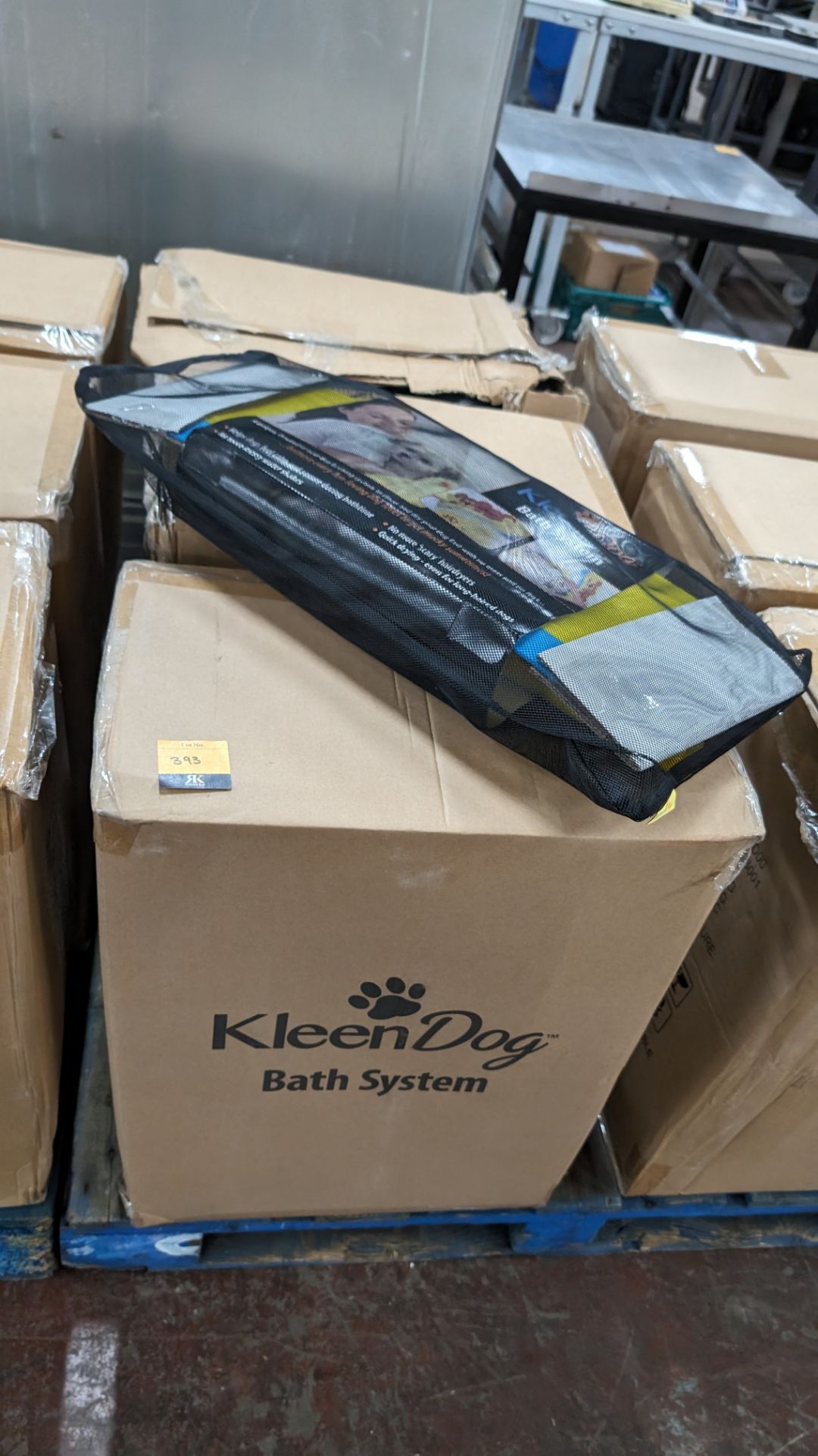 24 off Kleen Dog bath systems - 3 cartons - Image 6 of 6