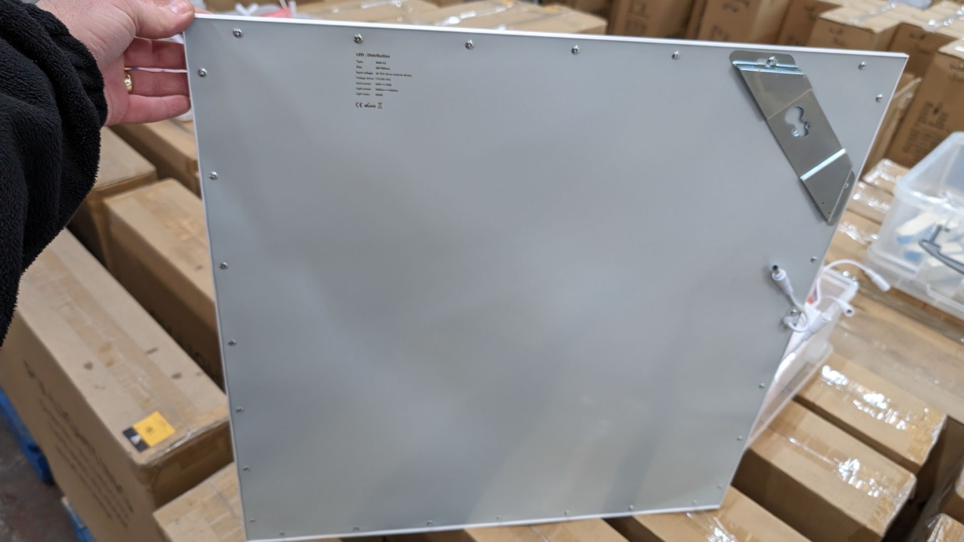 20 off Elegance Premium Eco 595mm x 595mm LED lighting panels. 4000k. 28/36w input power. 36w dri - Bild 7 aus 14