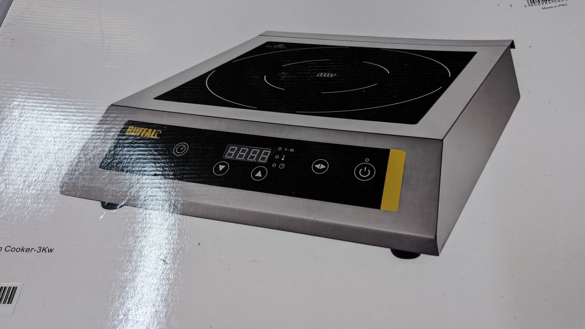 Buffalo heavy duty induction hob - includes box and appears new and unused - Image 4 of 6