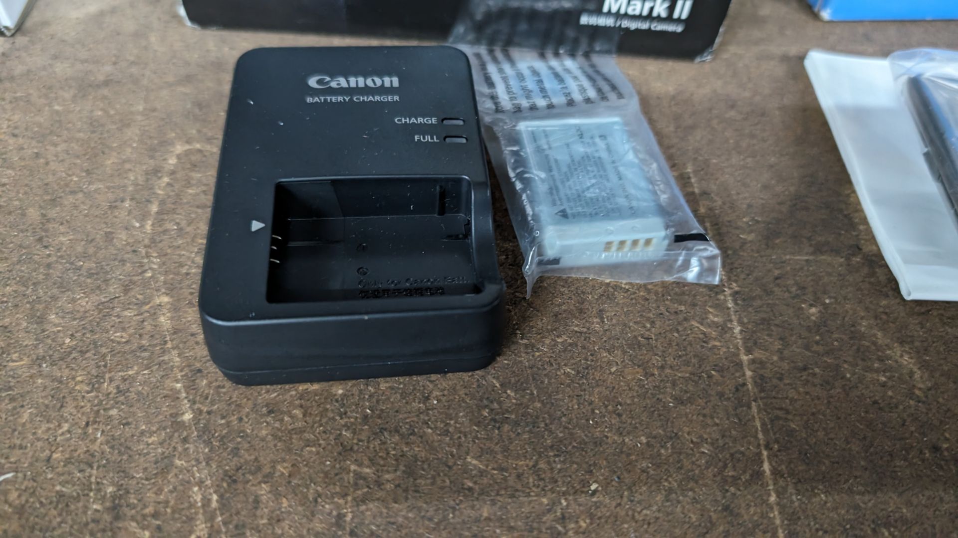 Canon PowerShot G7X Mark II camera, including battery and charger - Image 6 of 12