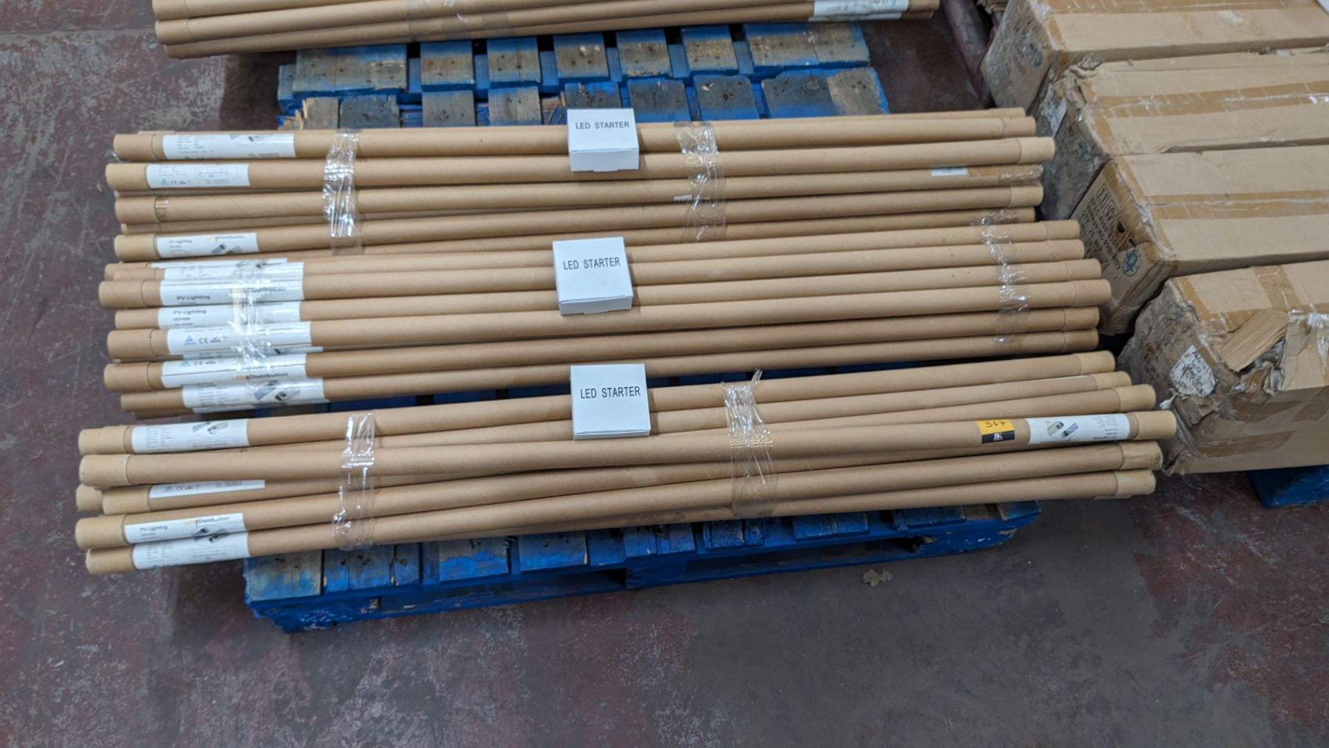 The contents of a pallet of 1500mm 30w 3600 lumens LED lighting tubes, 50,000 hours. Approximately - Image 3 of 7