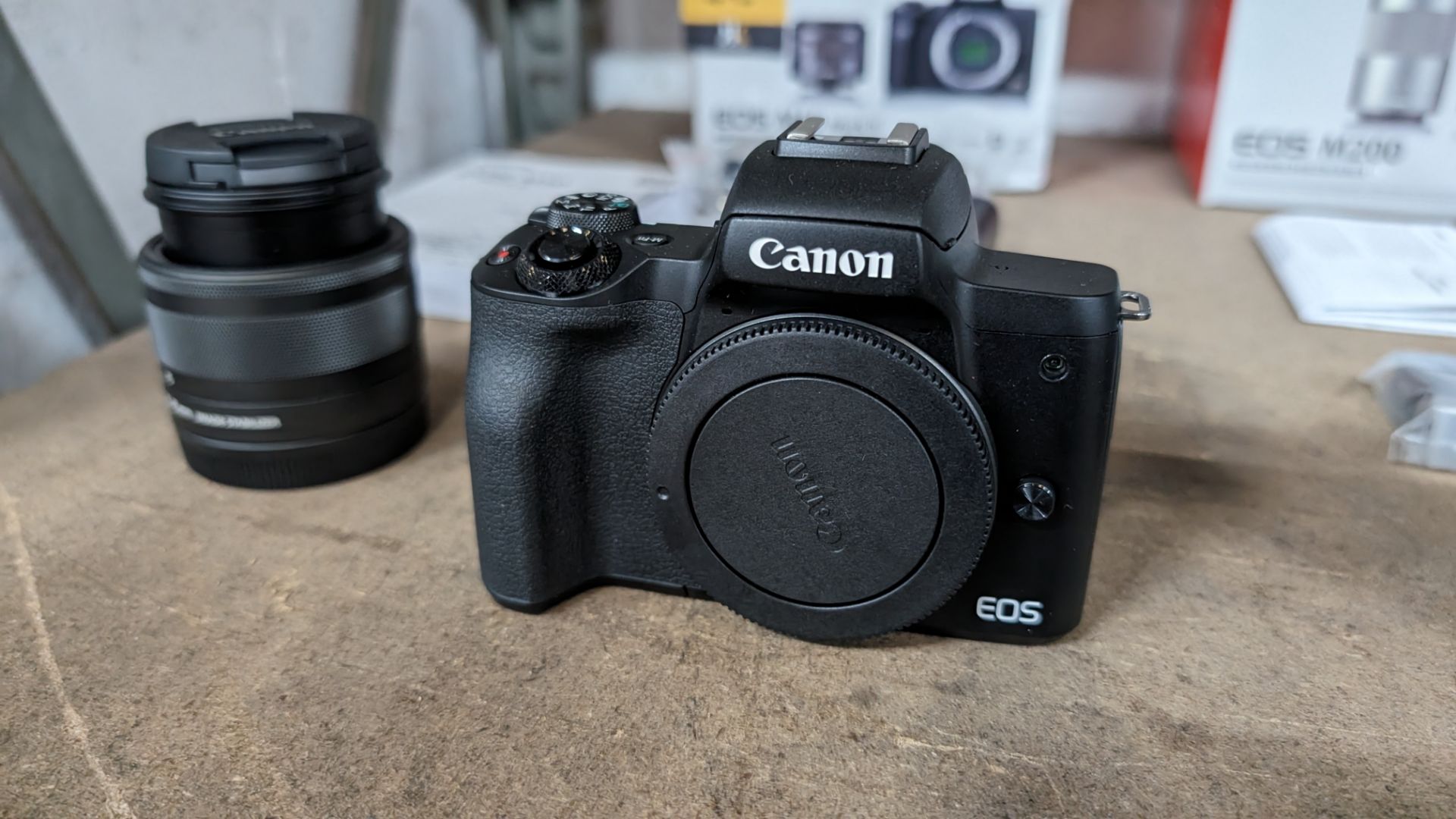 Canon EOS M50 MARK II camera, including 15-45mm image stabilizer lens, plus battery and charger - Image 3 of 14