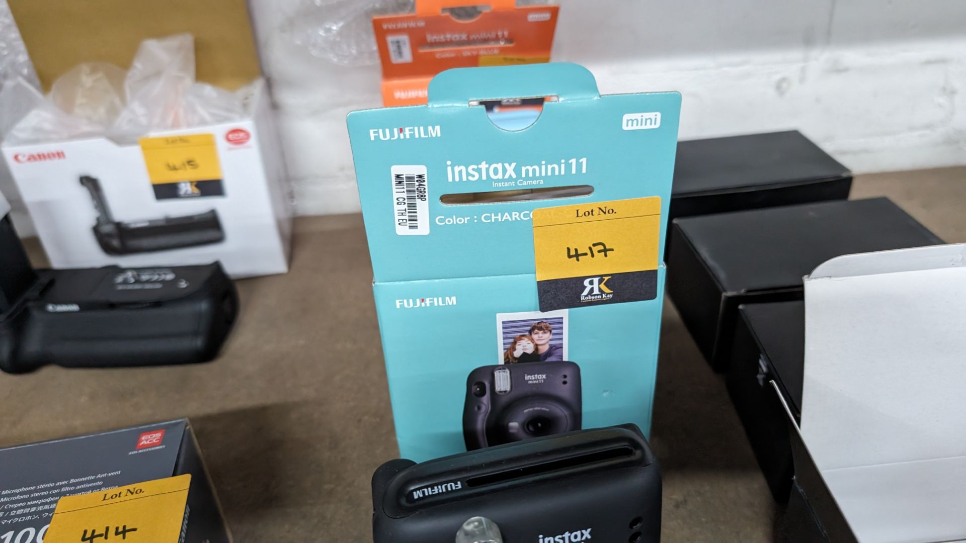 Fujifilm Instax Mini 11 instant camera. In charcoal grey - Image 6 of 10