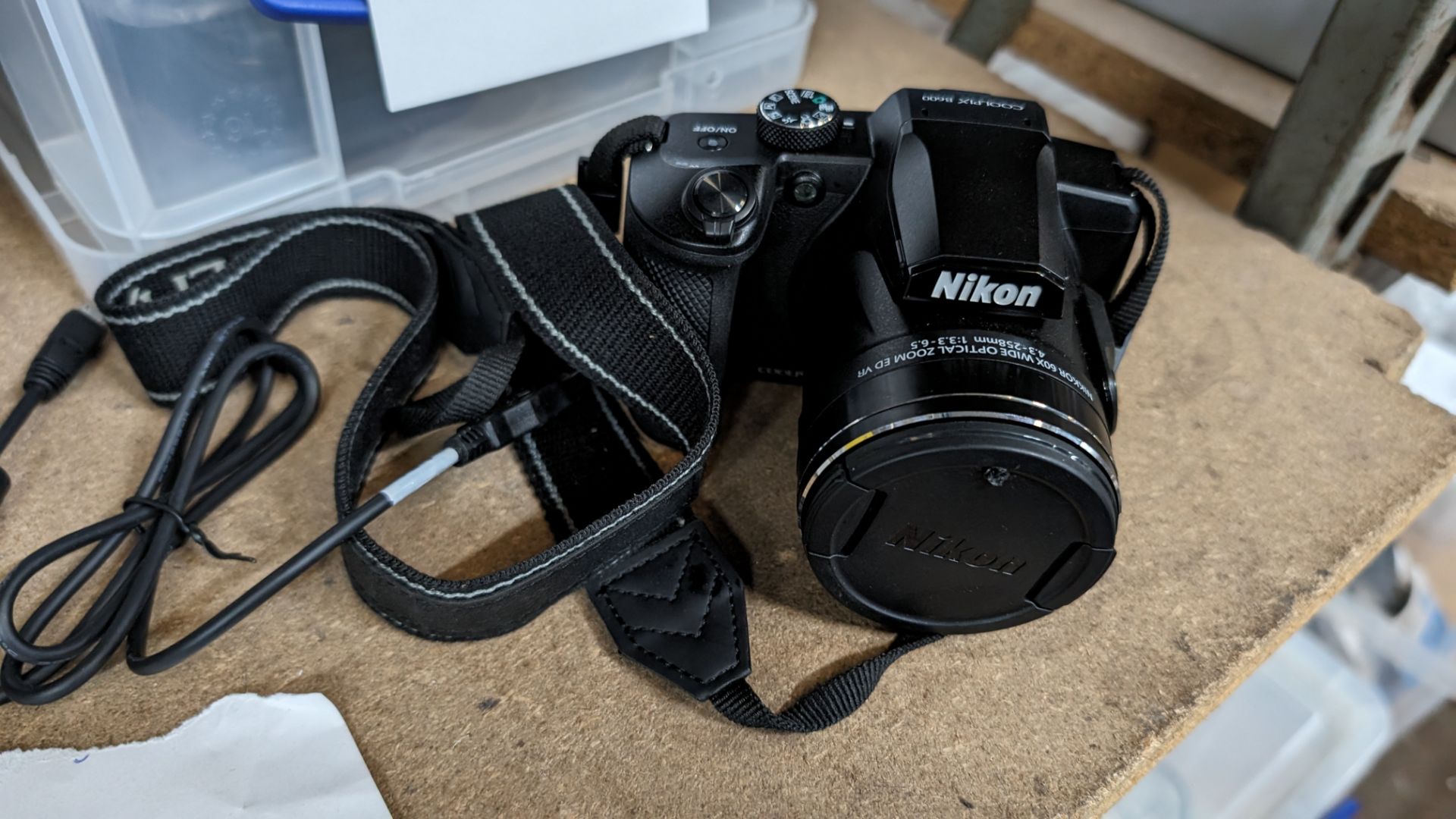 Nikon Coolpix B600 camera 60x optical full zoom wide HD lens. NB: accompanying note sugg - Image 9 of 20