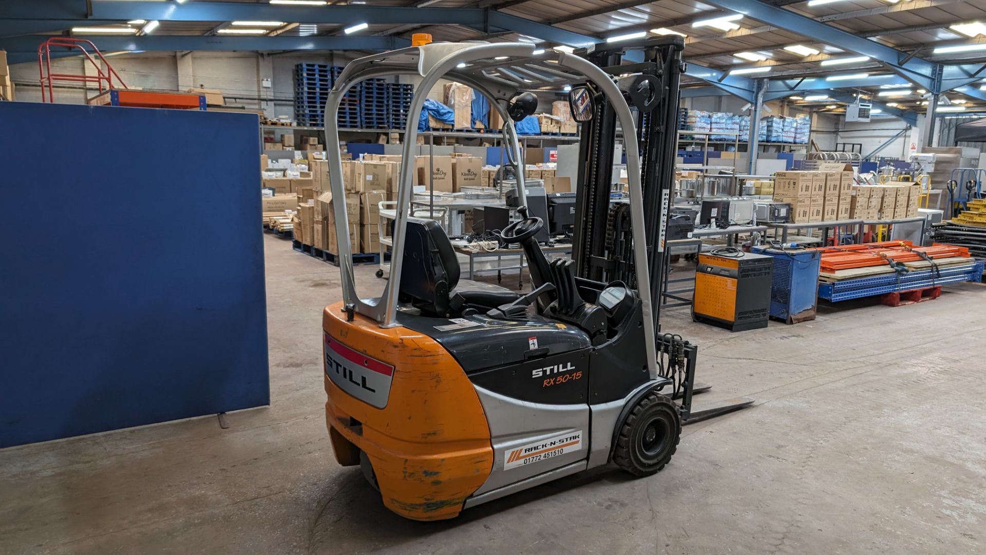 Still model RX-5015 3-wheel electric forklift truck with sideshift, 1.5 tonne capacity, including St - Bild 14 aus 18