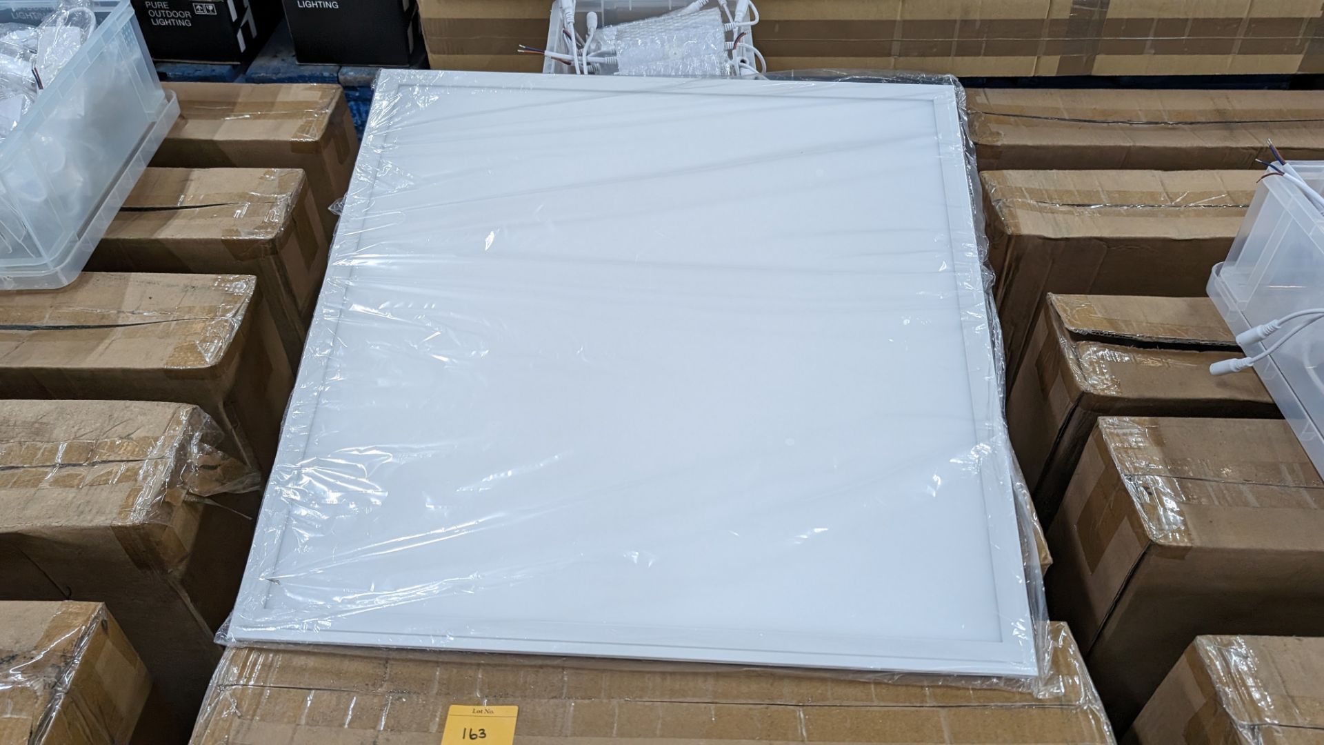 20 off Elegance Premium Eco 595mm x 595mm LED lighting panels. 3000k. 32/36w input power. 36w dri - Bild 5 aus 14